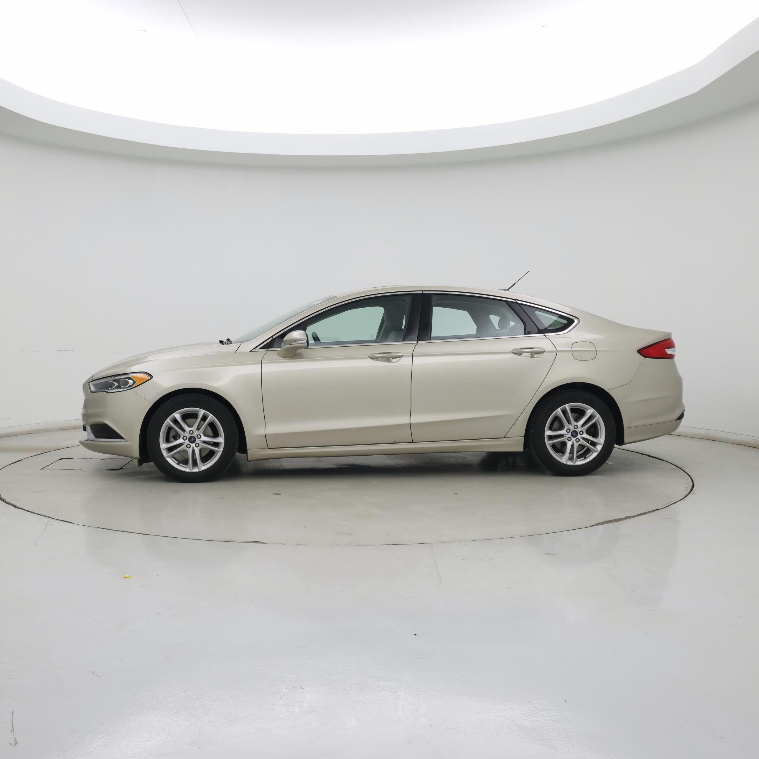 Thumbnail: 2018 Ford Fusion - 3