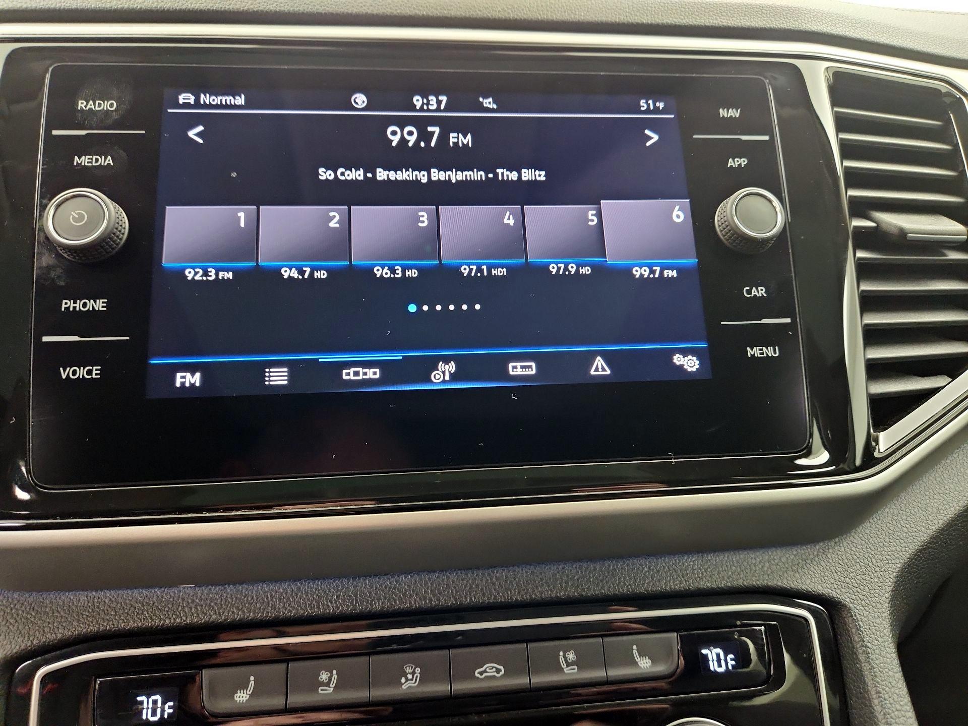 Thumbnail: 2022 Volkswagen Atlas - 16