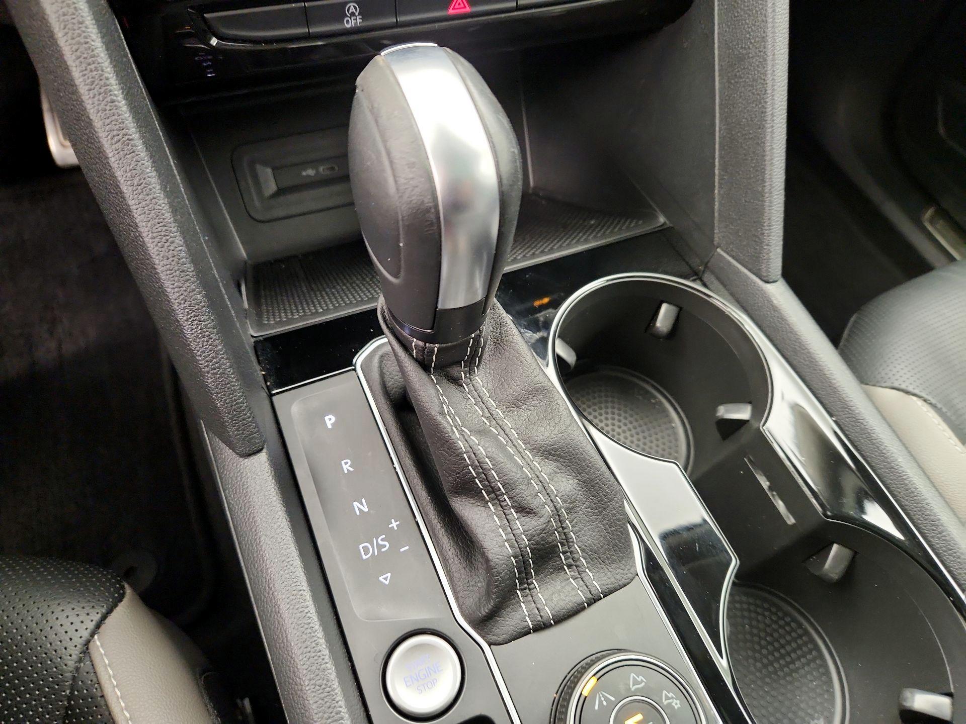 Thumbnail: 2022 Volkswagen Atlas - 18