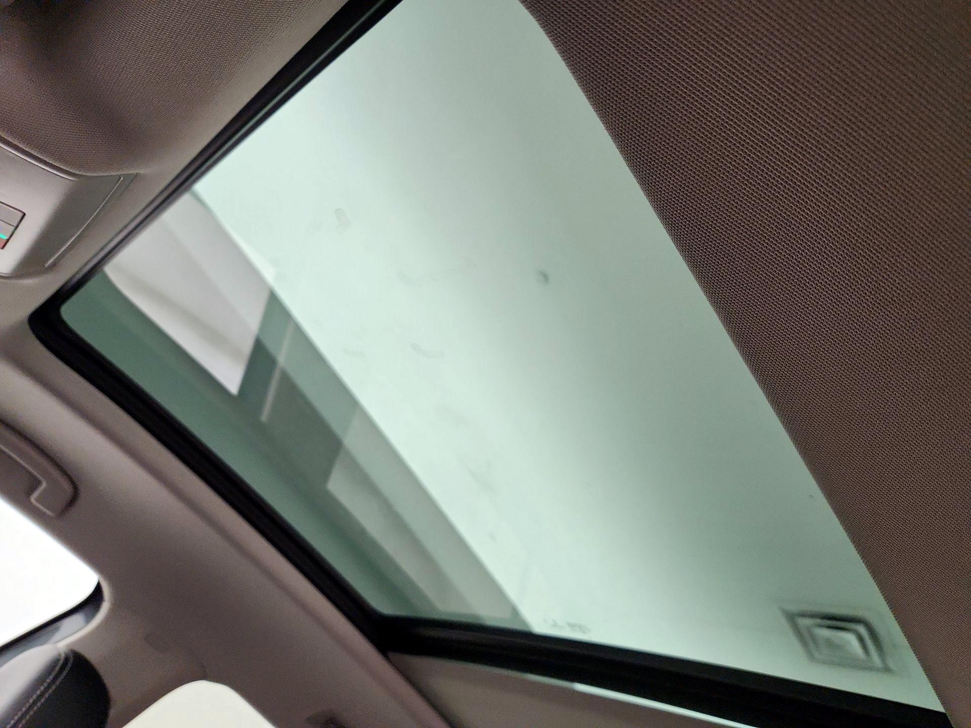 Thumbnail: 2022 Volkswagen Atlas - 20