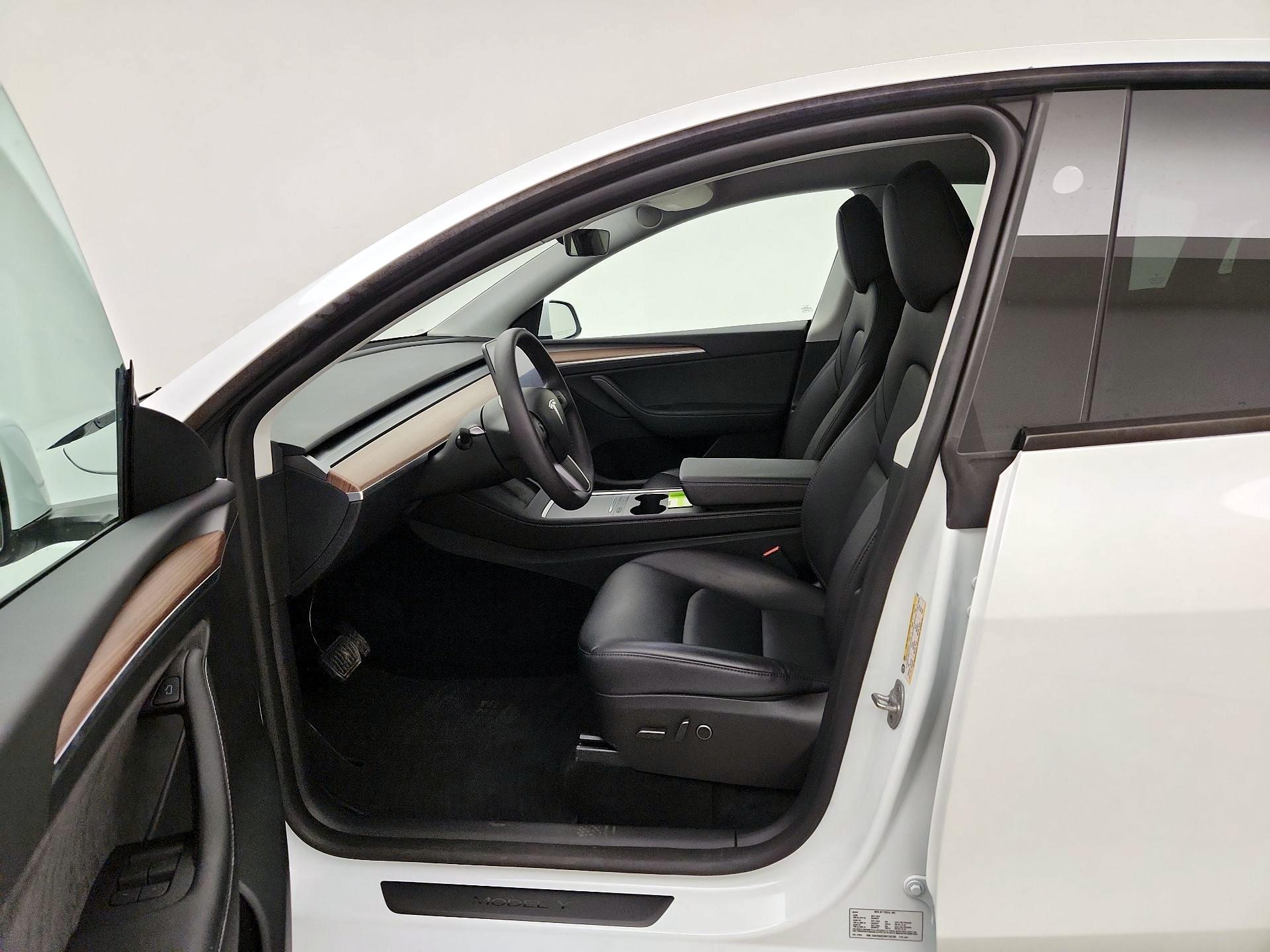 Thumbnail: 2024 Tesla Model Y - 11