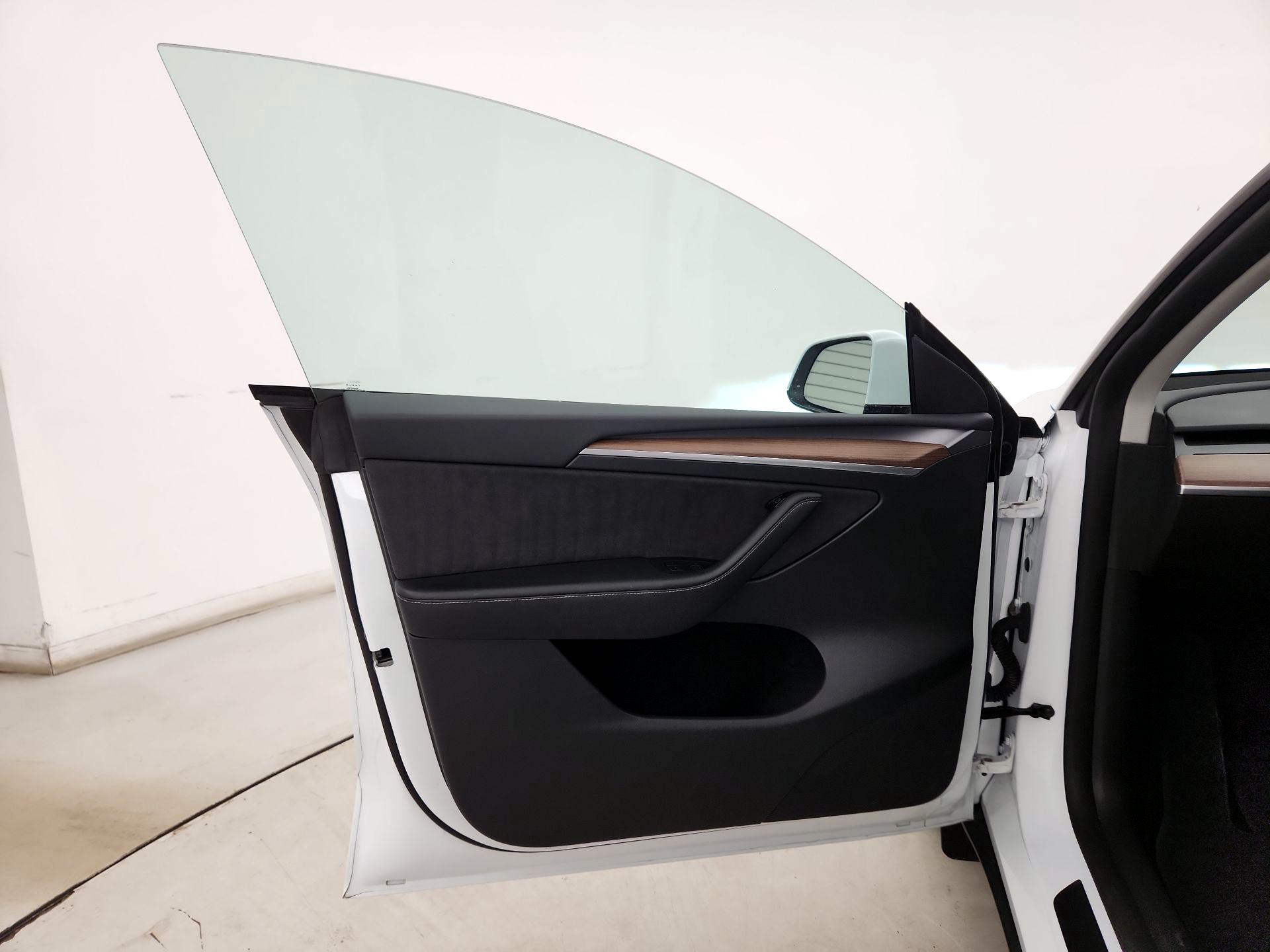 Thumbnail: 2024 Tesla Model Y - 12