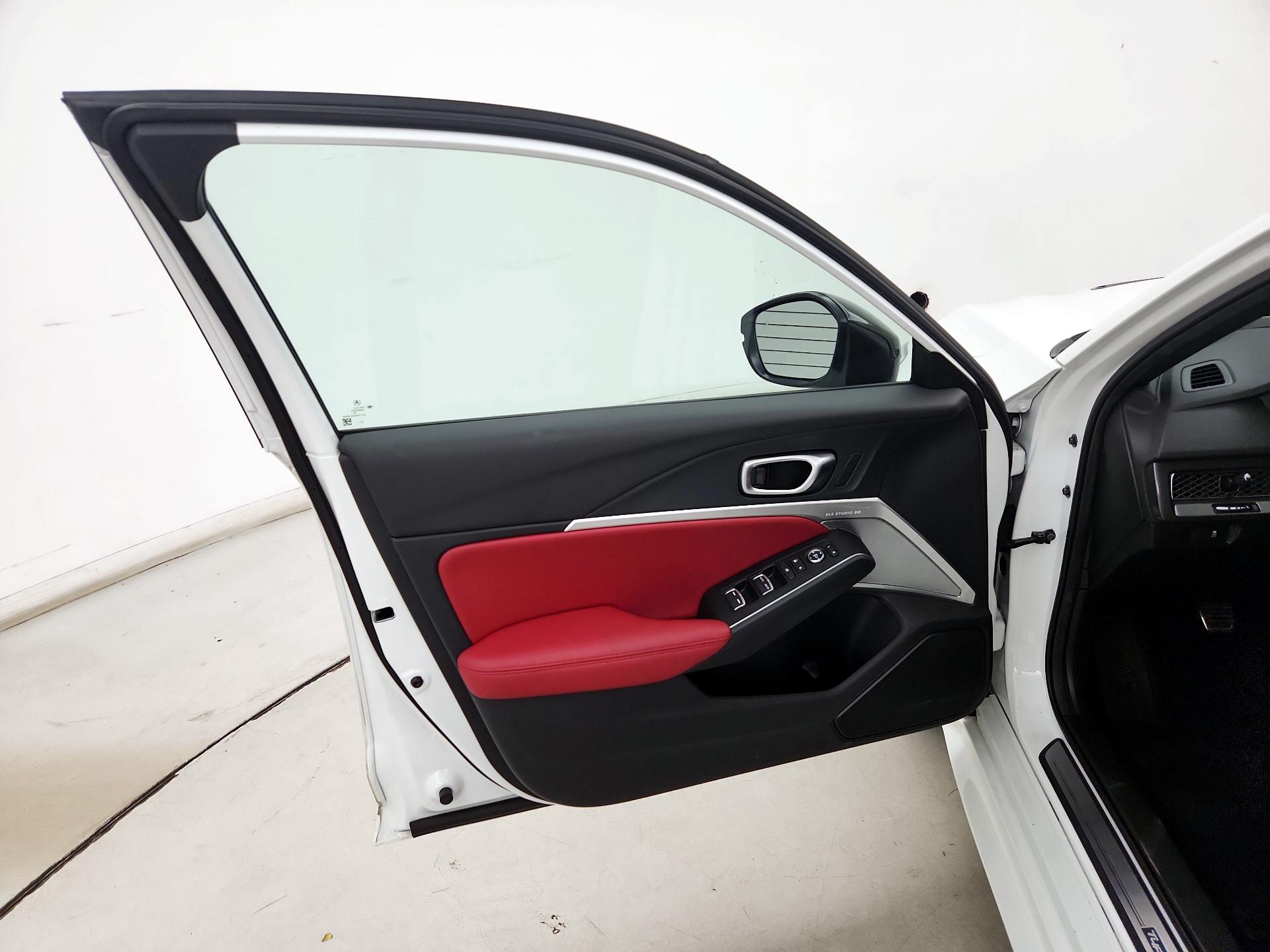 Thumbnail: 2024 Acura Integra - 12