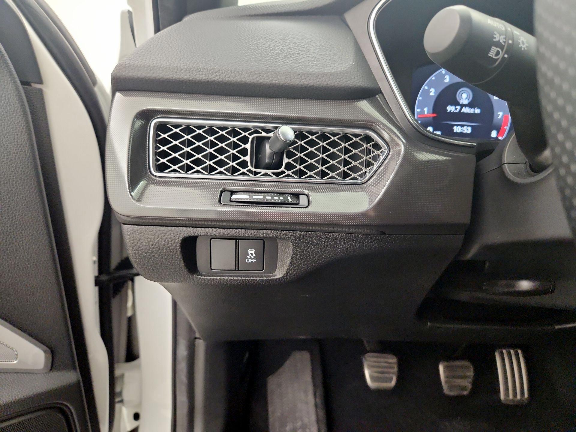 Thumbnail: 2024 Acura Integra - 13