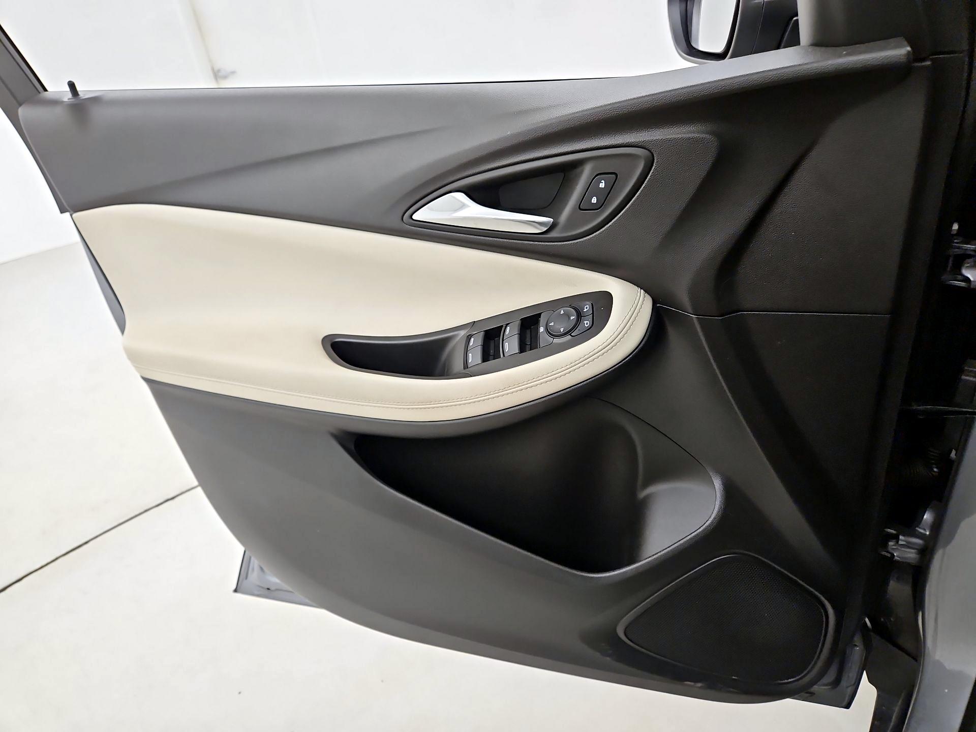 Thumbnail: 2023 Buick Encore GX - 12