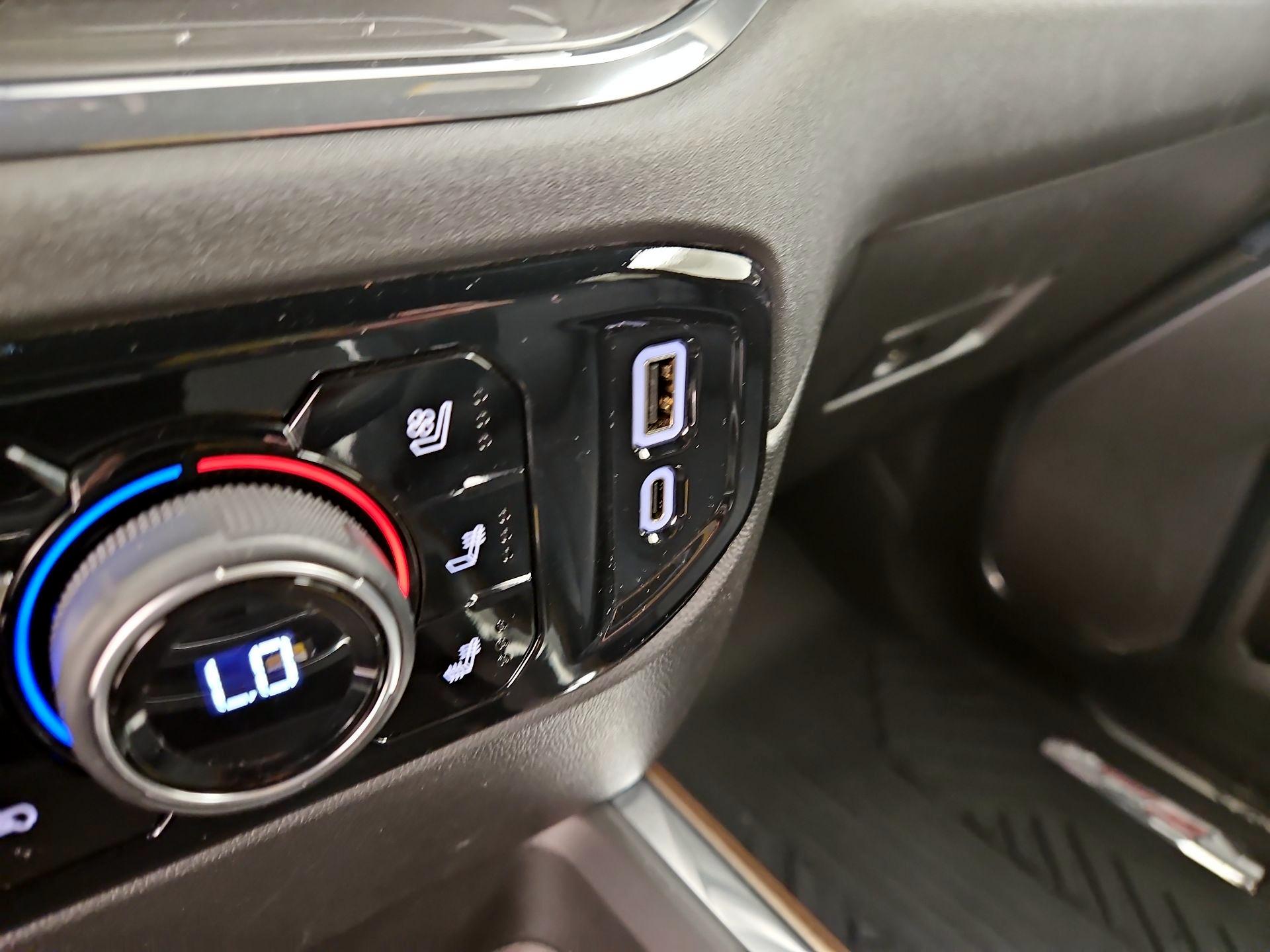 Thumbnail: 2024 Chevrolet Silverado 2500 - 19
