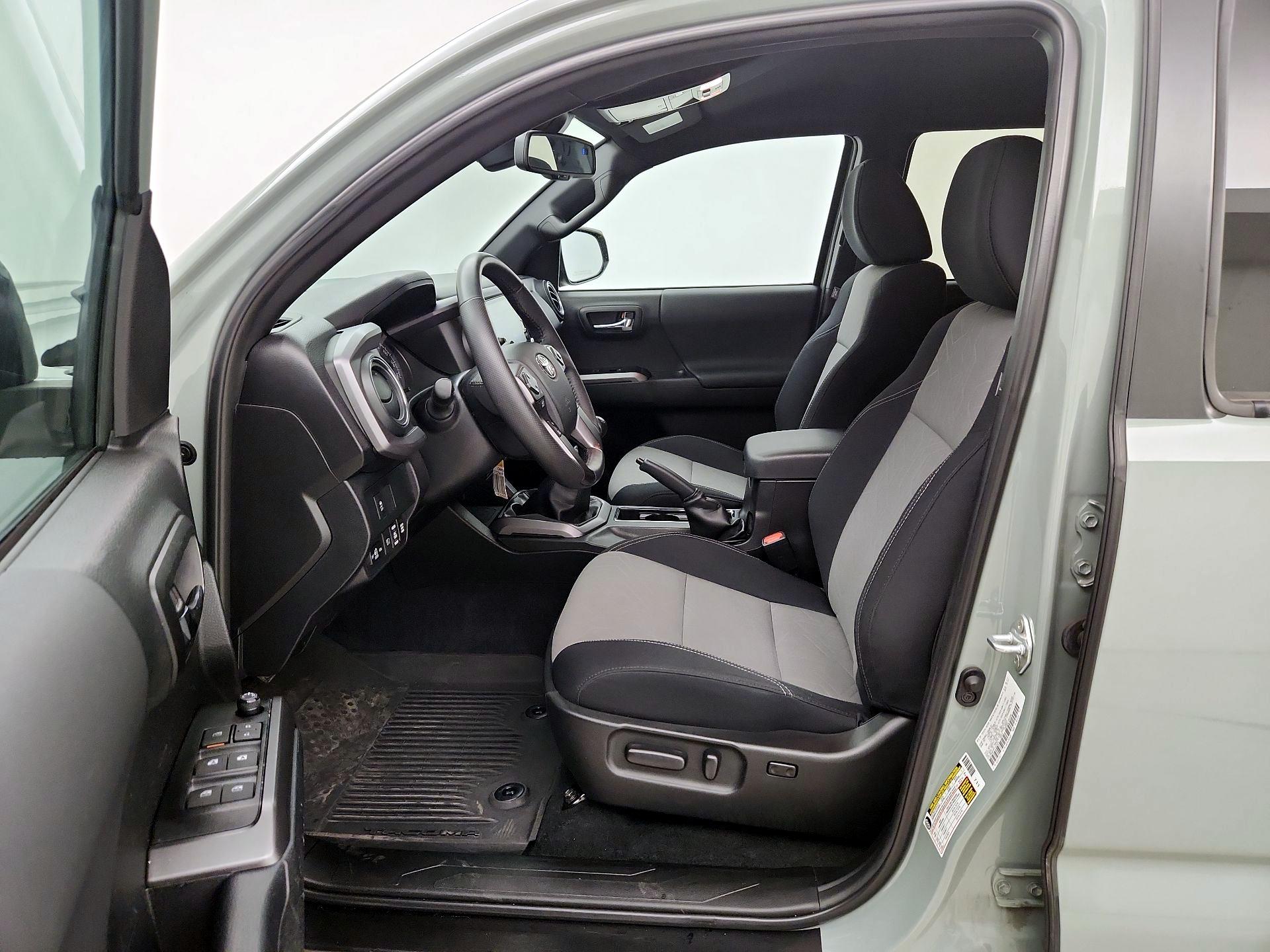 Thumbnail: 2023 Toyota Tacoma - 11