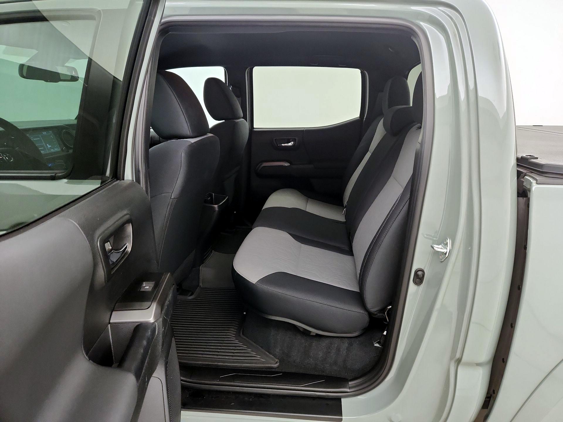 Thumbnail: 2023 Toyota Tacoma - 19