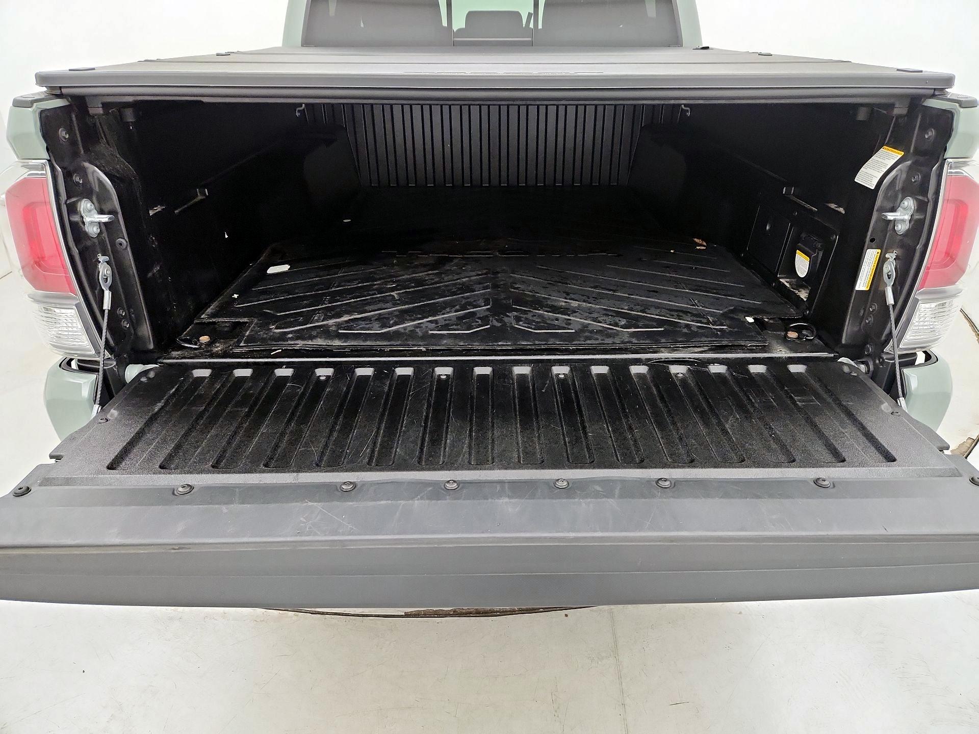 Thumbnail: 2023 Toyota Tacoma - 20