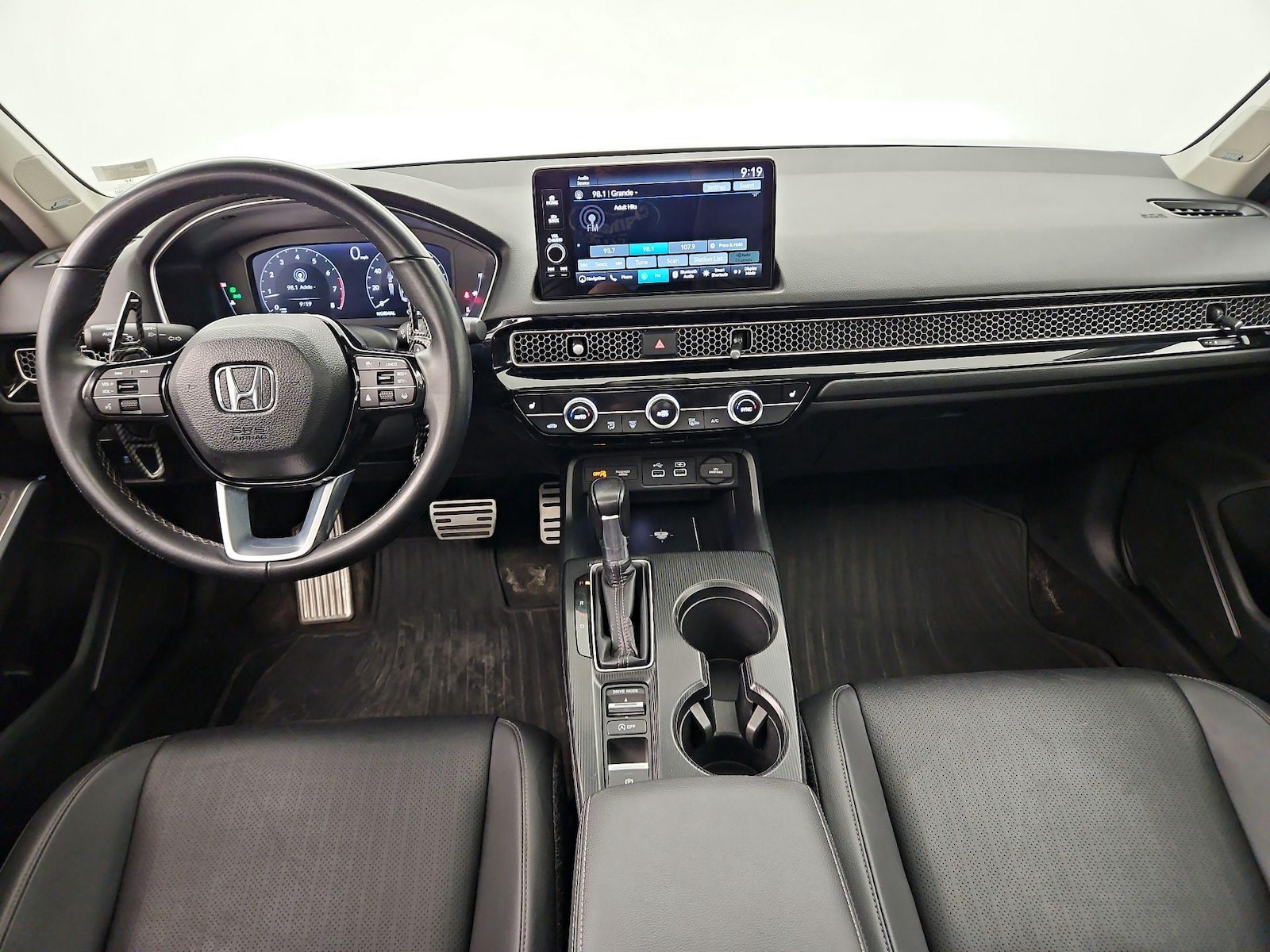 2024 Honda Civic Touring - Photo 10