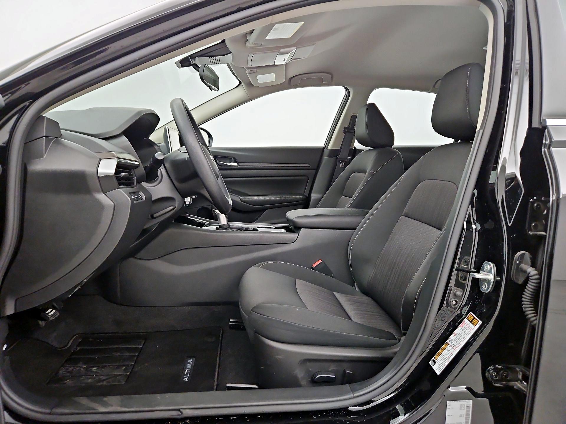 Thumbnail: 2024 Nissan Altima - 11