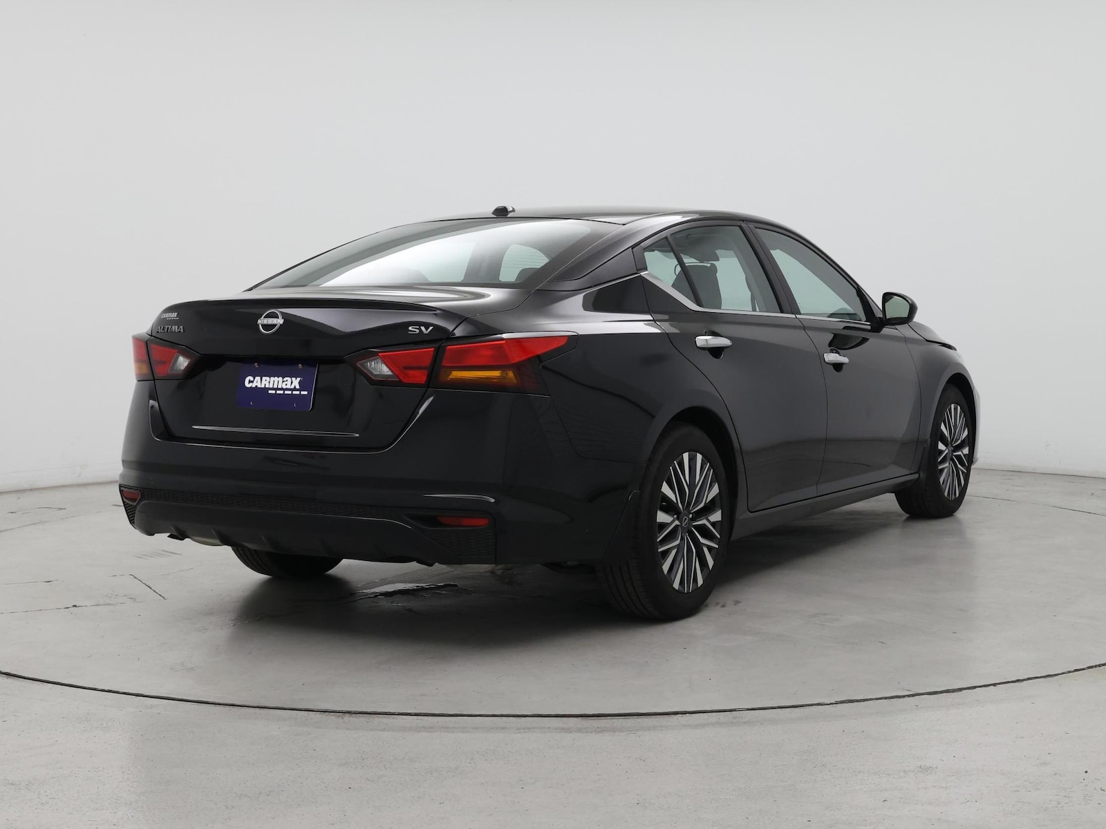 2024 Nissan Altima SV - Photo 9