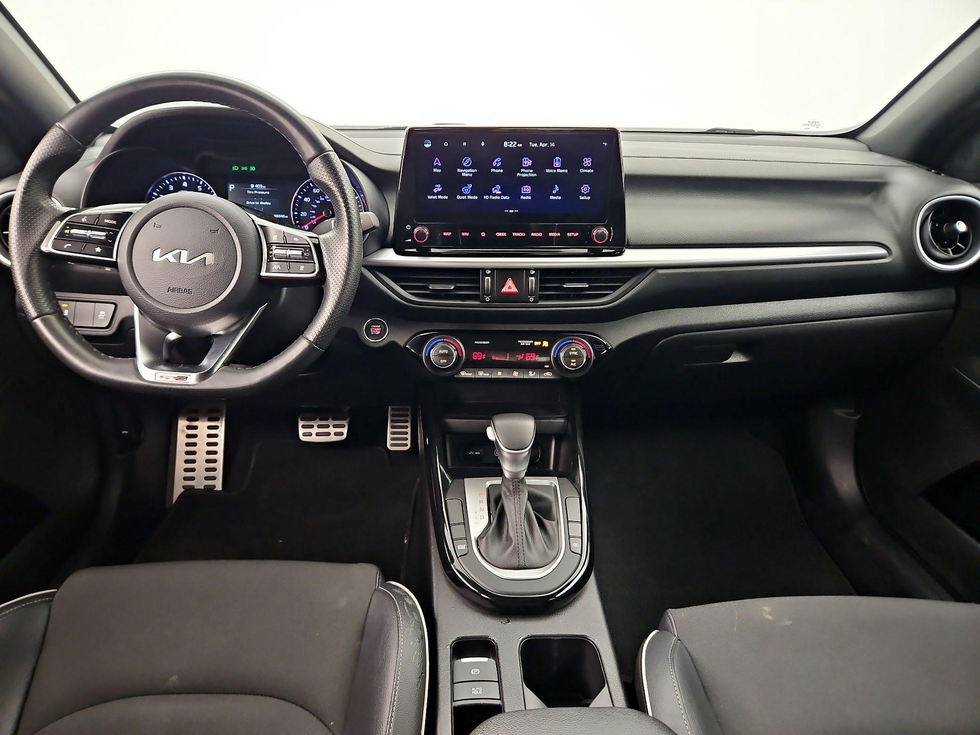 Thumbnail: 2023 Kia Forte - 9