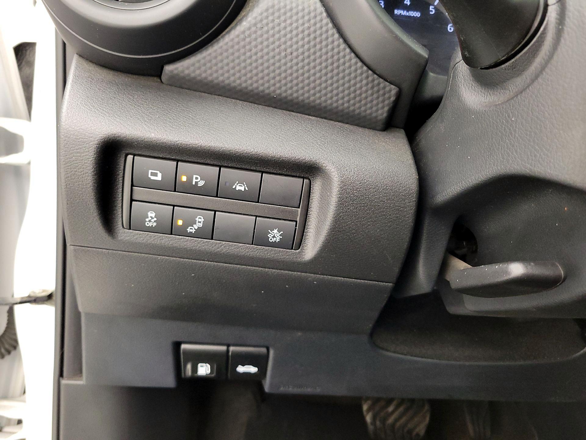 Thumbnail: 2022 Nissan Kicks - 13