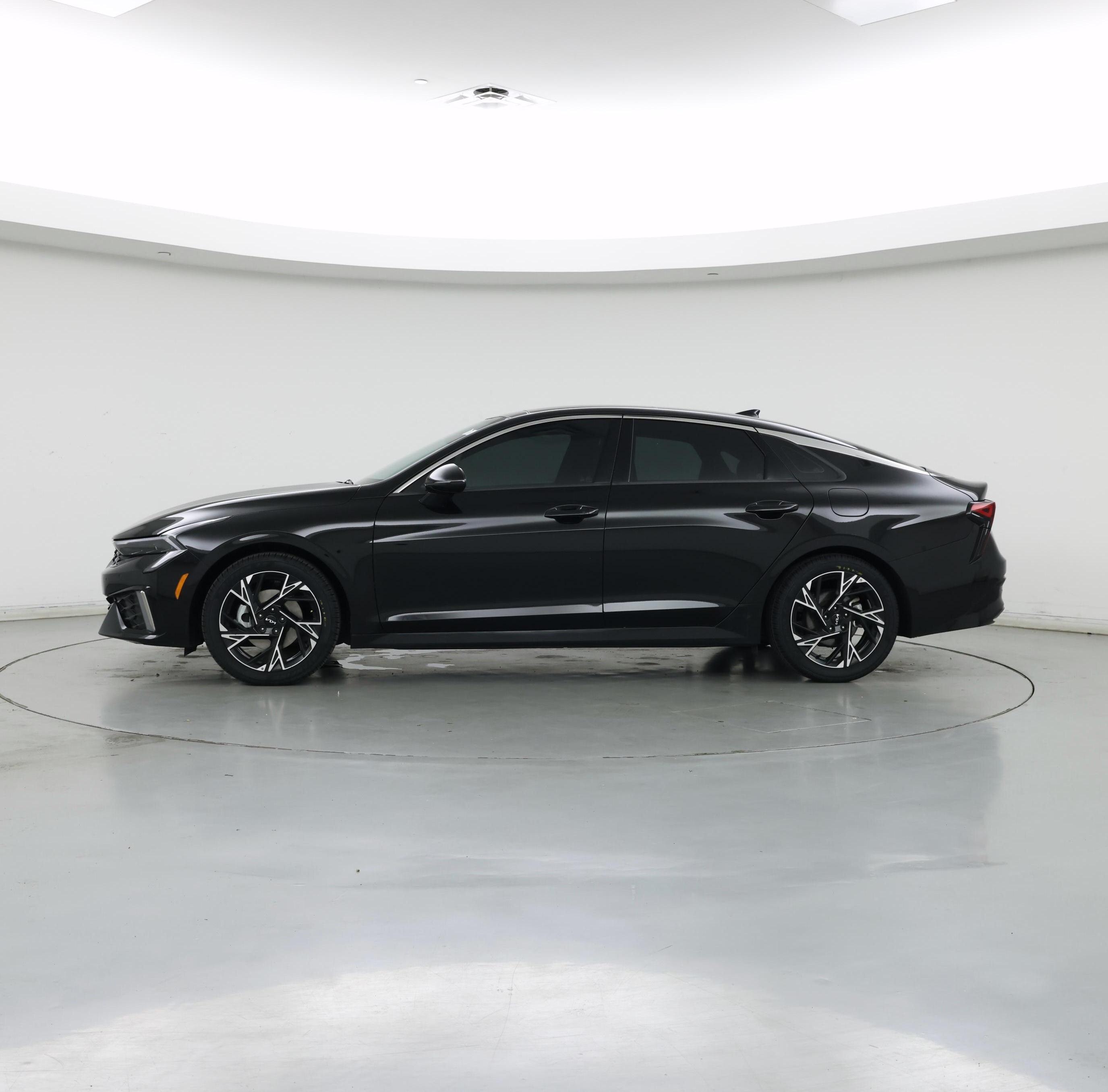 Thumbnail: 2025 Kia K5 - 3