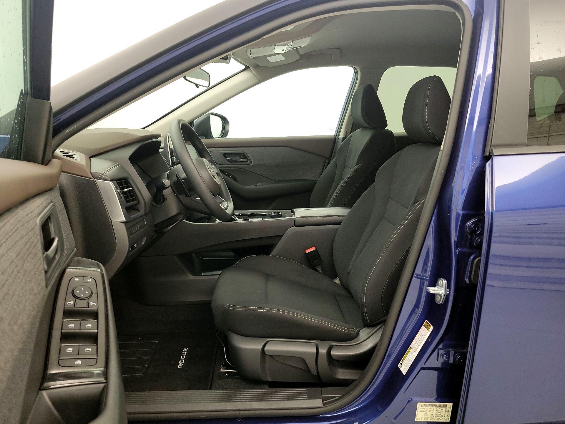 Thumbnail: 2023 Nissan Rogue - 11