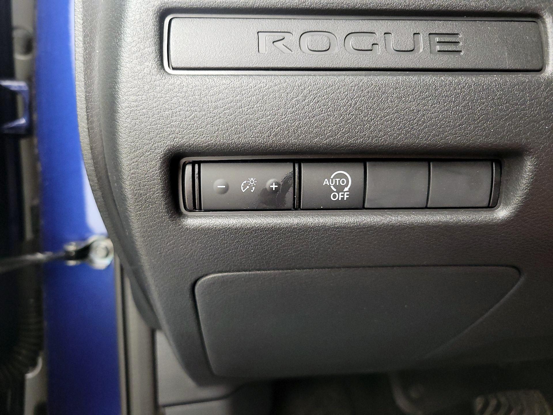 Thumbnail: 2023 Nissan Rogue - 13