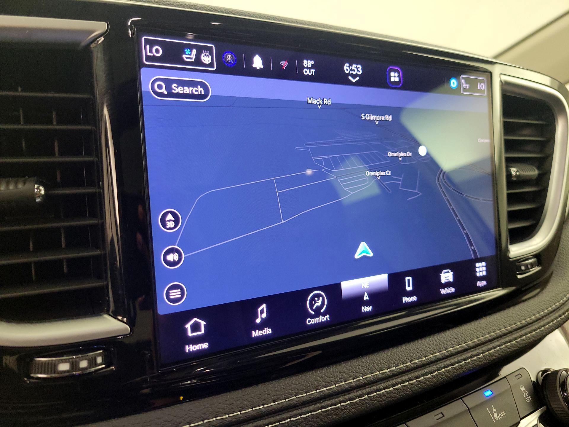 Thumbnail: 2023 Chrysler Pacifica - 14