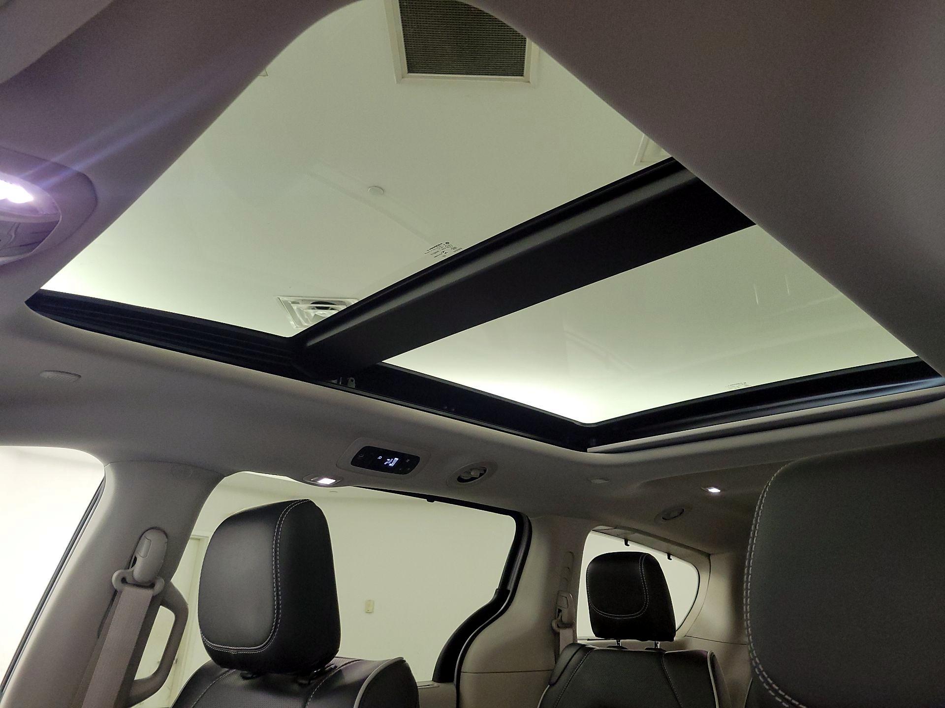 Thumbnail: 2023 Chrysler Pacifica - 20