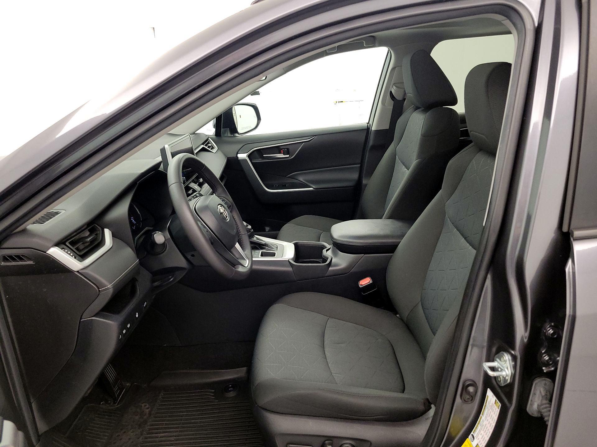 Thumbnail: 2023 Toyota RAV4 - 11