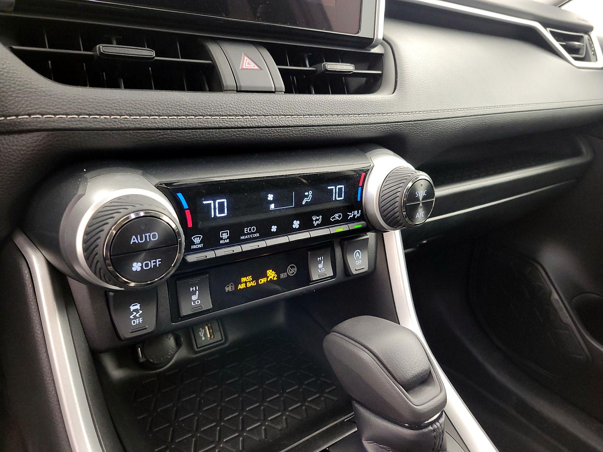 Thumbnail: 2023 Toyota RAV4 - 16