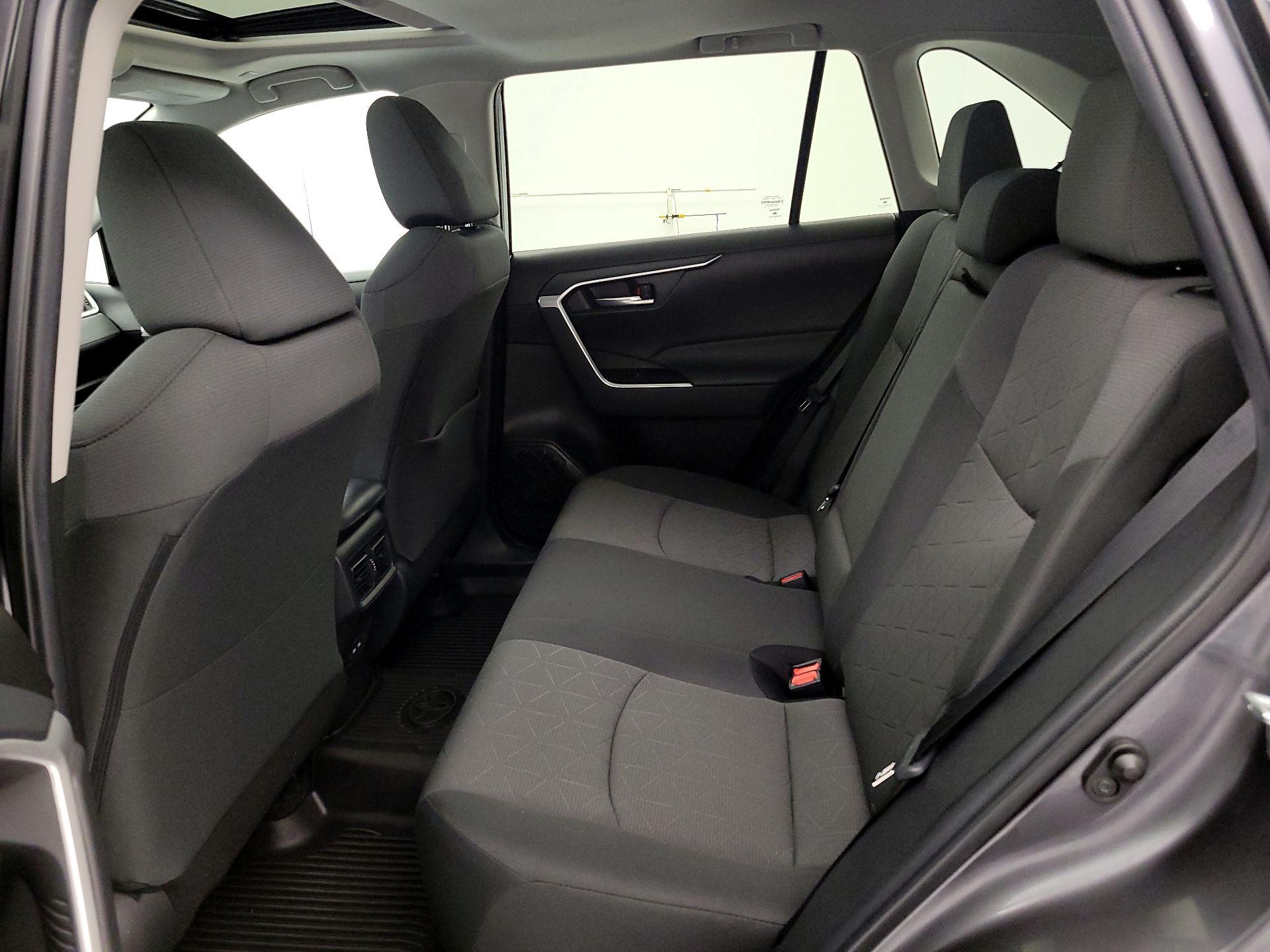 Thumbnail: 2023 Toyota RAV4 - 20