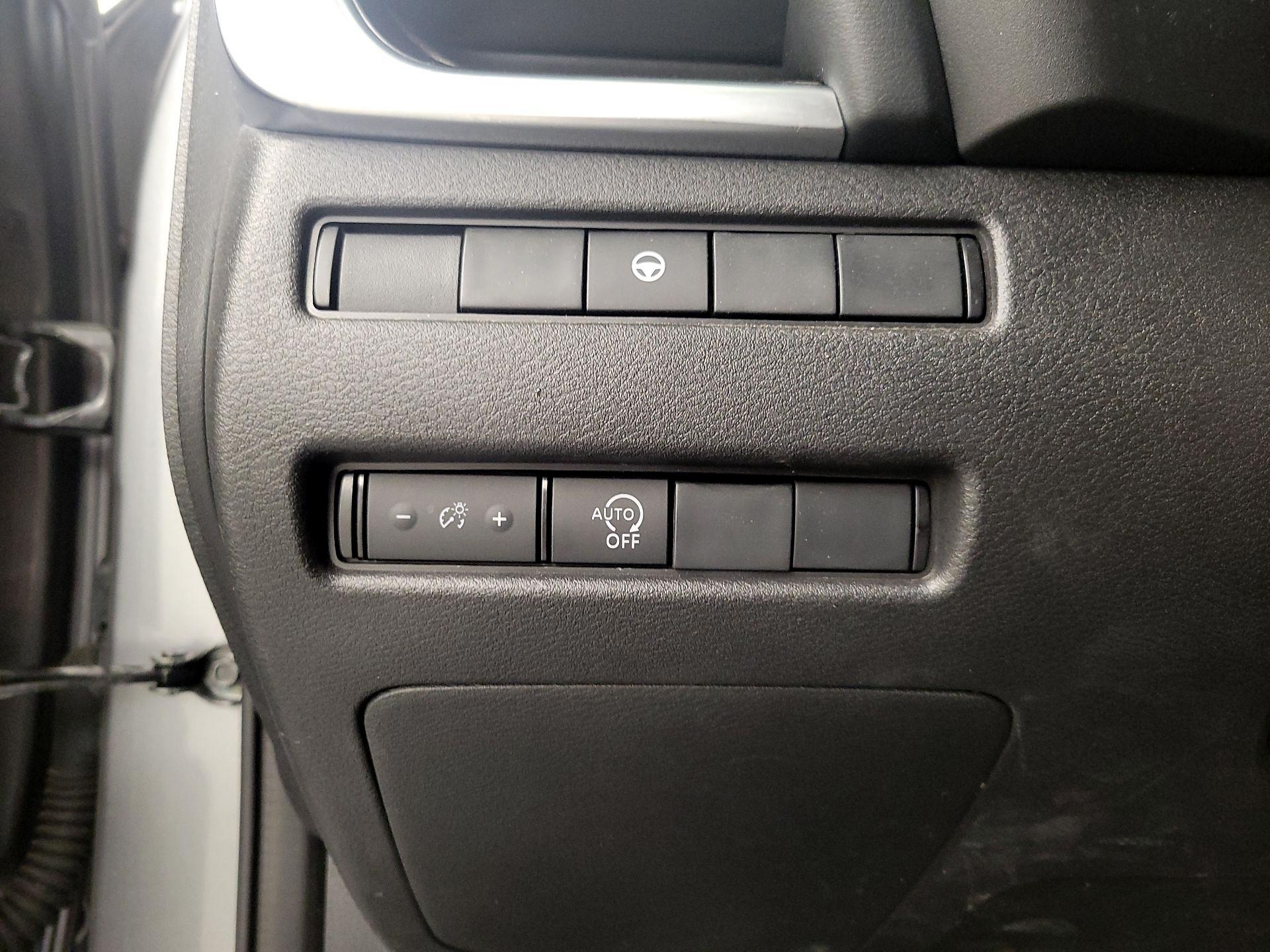 Thumbnail: 2023 Nissan Rogue - 13