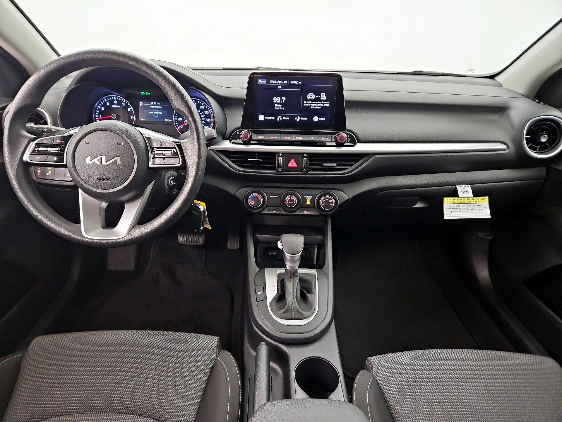 Thumbnail: 2024 Kia Forte - 9