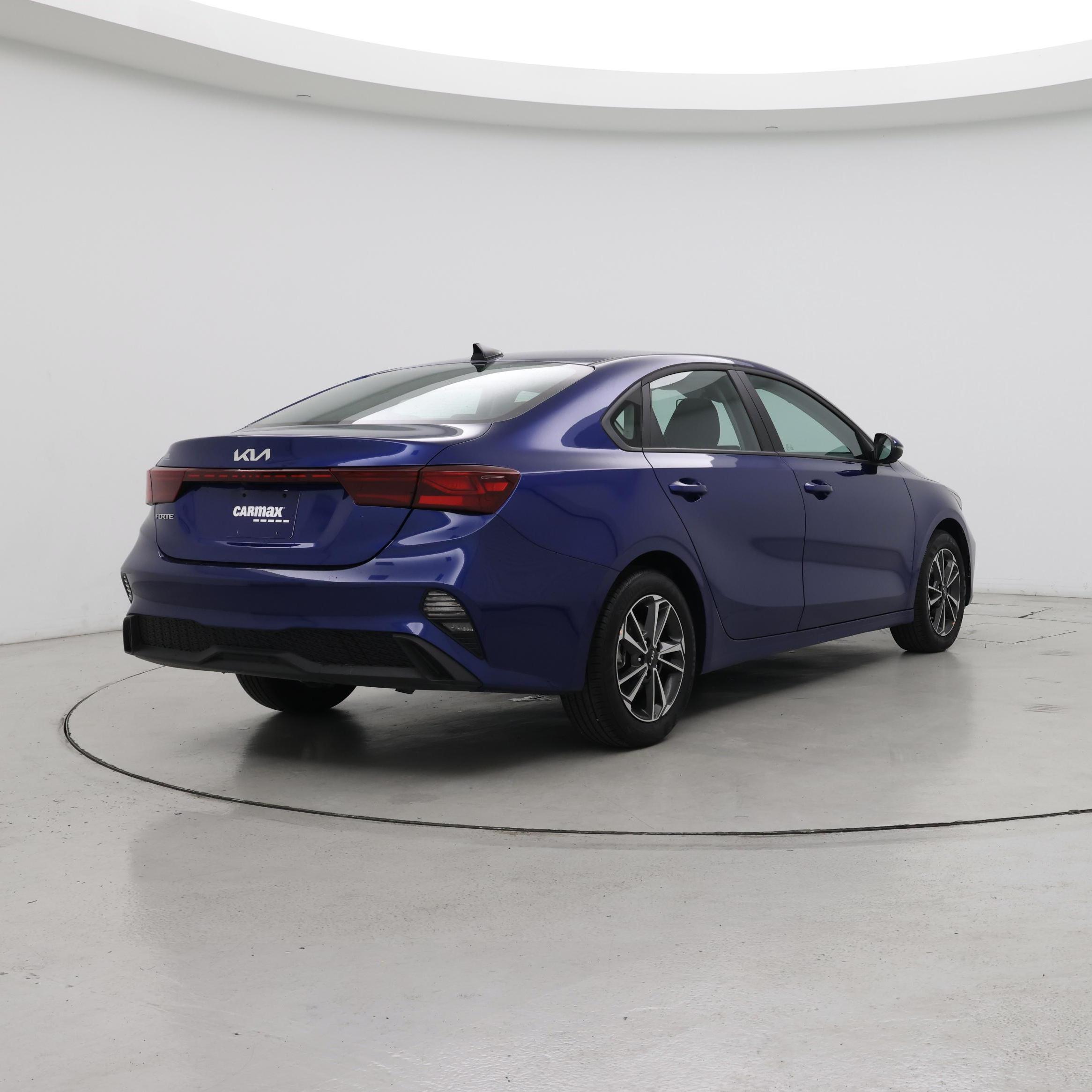 Thumbnail: 2024 Kia Forte - 8