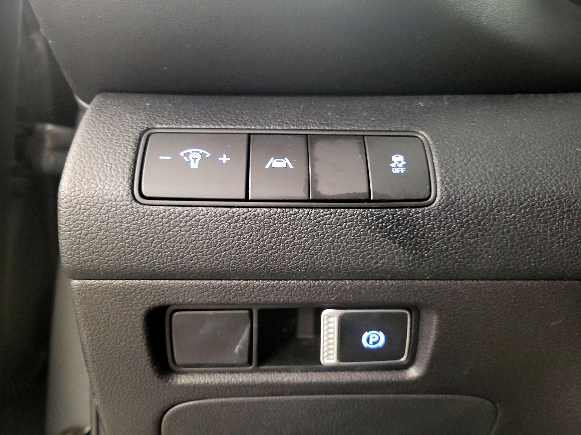 Thumbnail: 2023 Hyundai Santa Fe - 13