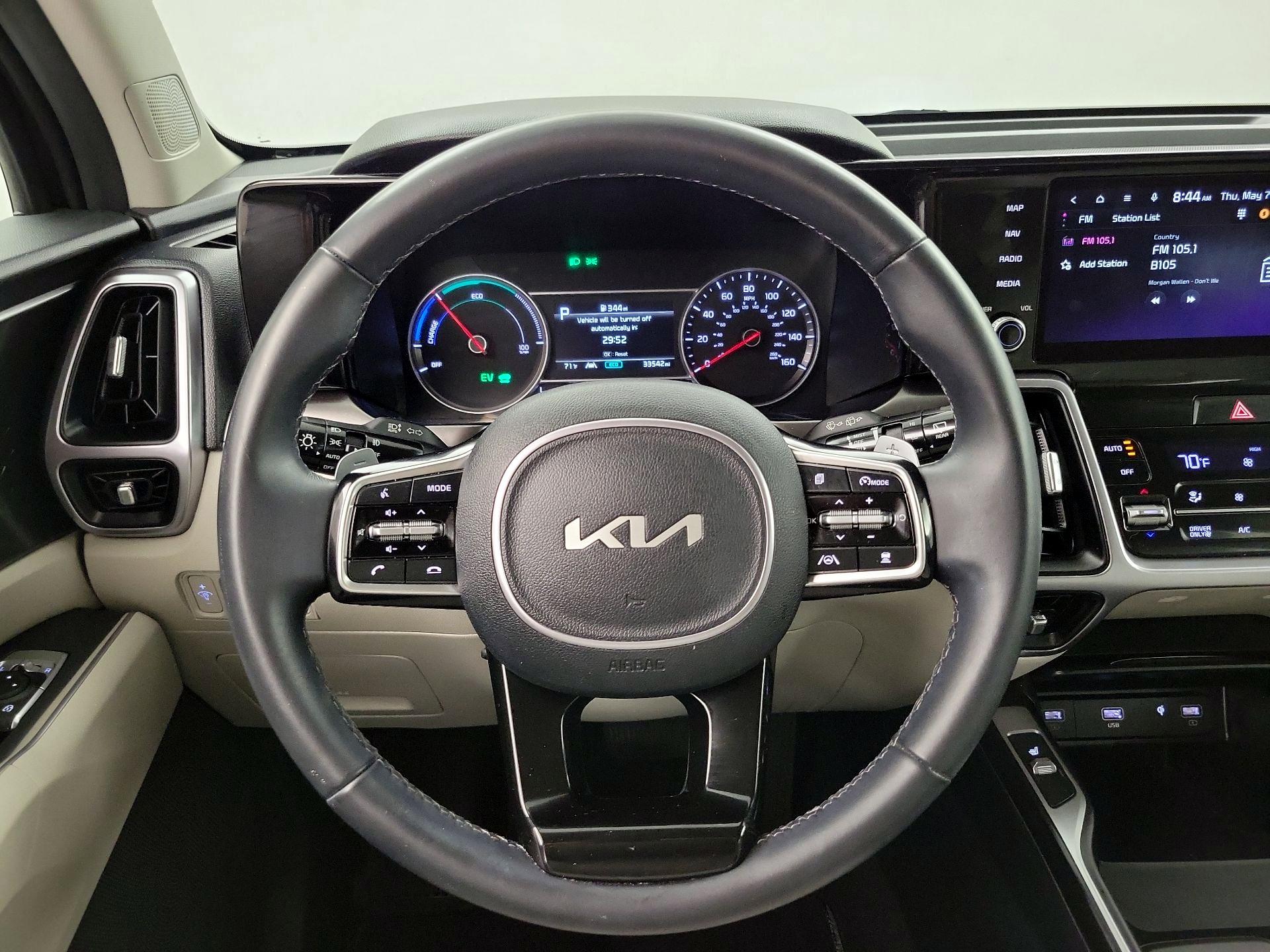 Thumbnail: 2023 Kia Sorento - 10