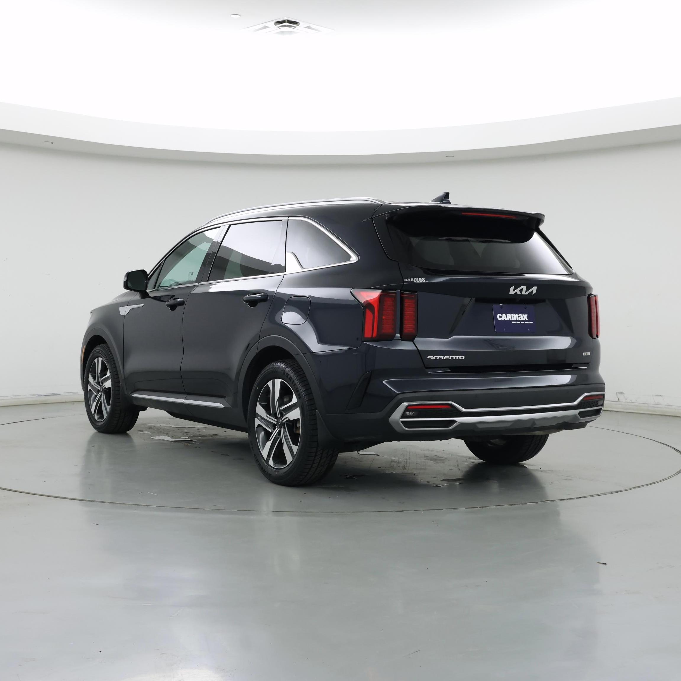 Thumbnail: 2023 Kia Sorento - 2