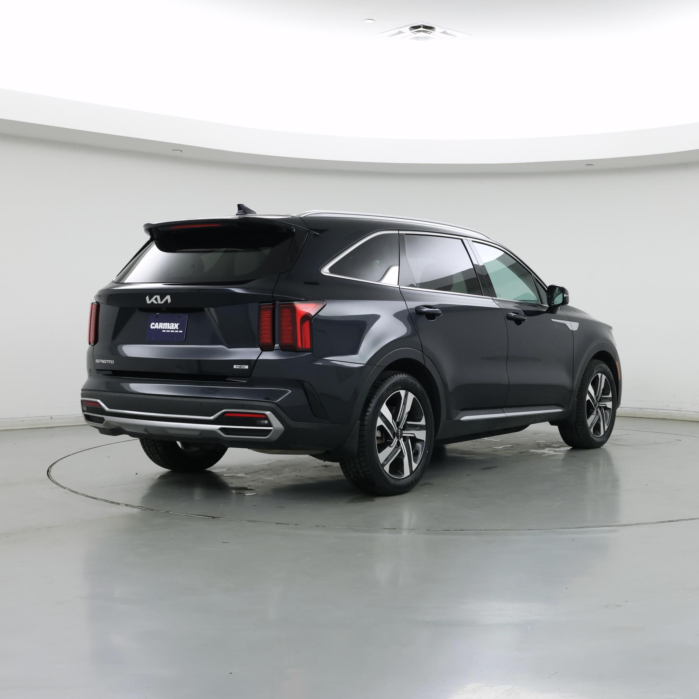 Thumbnail: 2023 Kia Sorento - 8