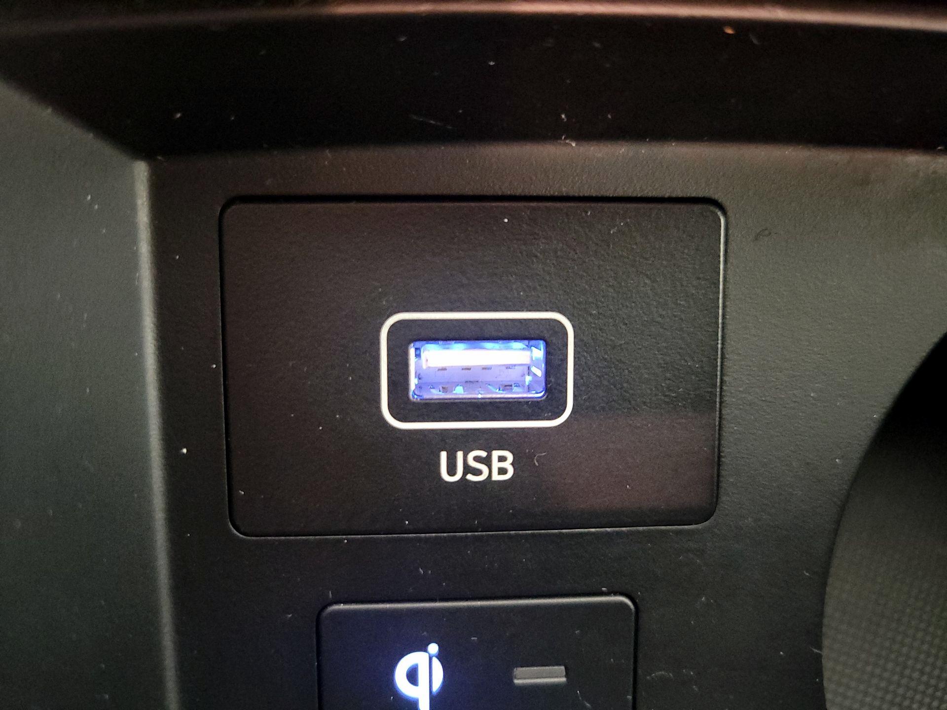 Thumbnail: 2023 Hyundai Santa Fe - 19