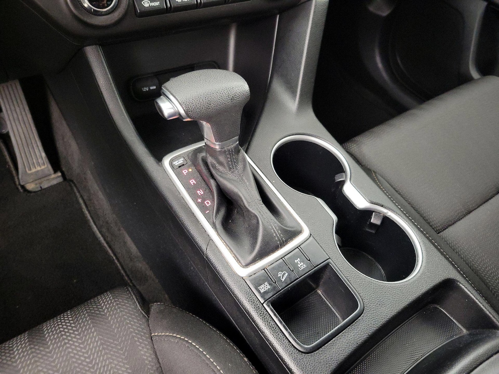 2022 Kia Sportage LX - Photo 17