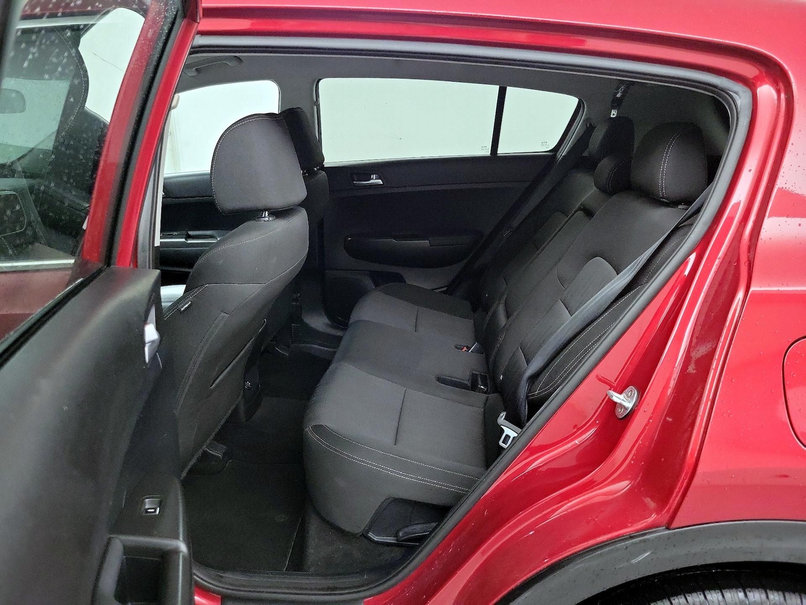 2022 Kia Sportage LX - Photo 19