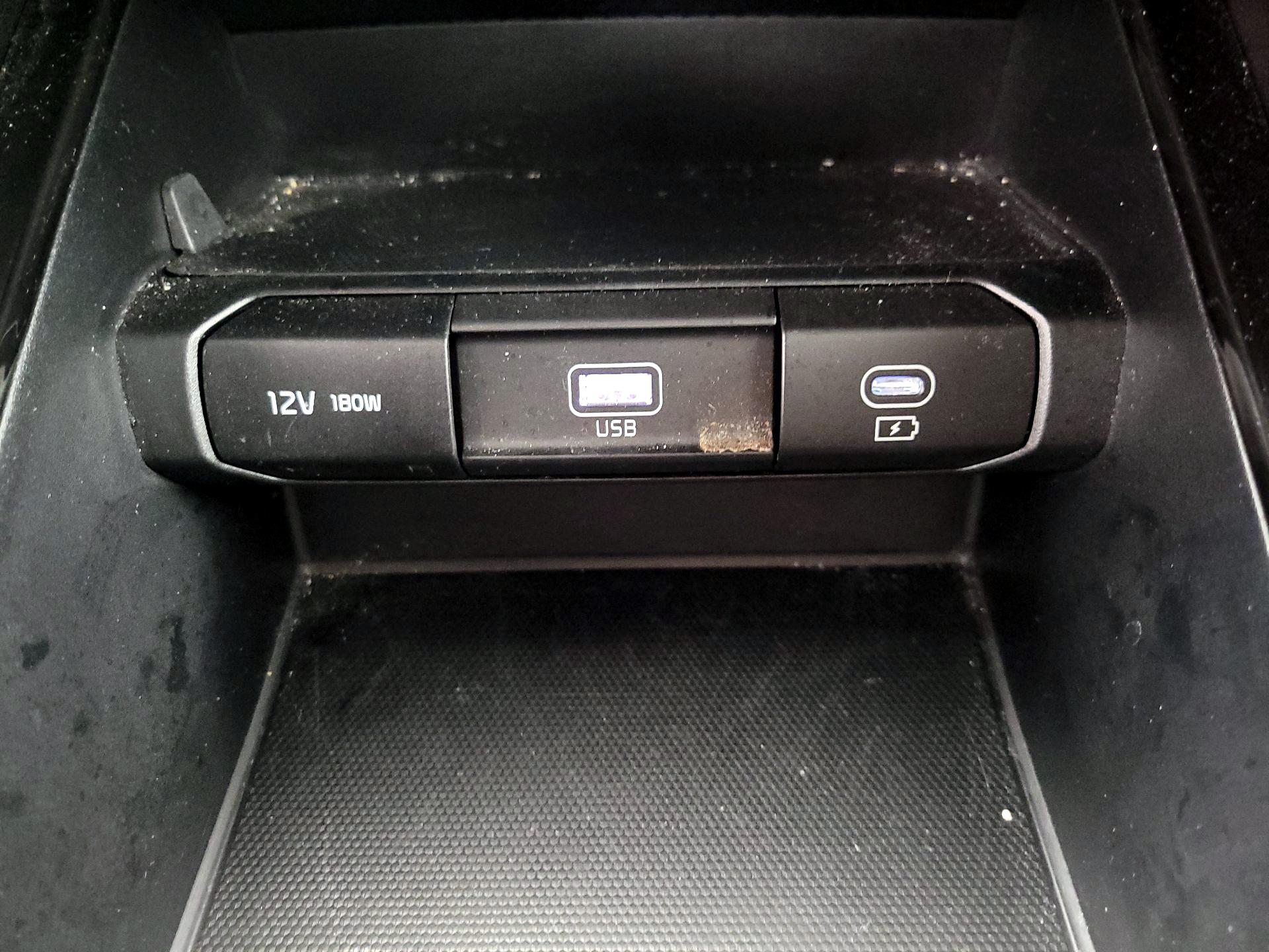 Thumbnail: 2024 Kia Telluride - 19