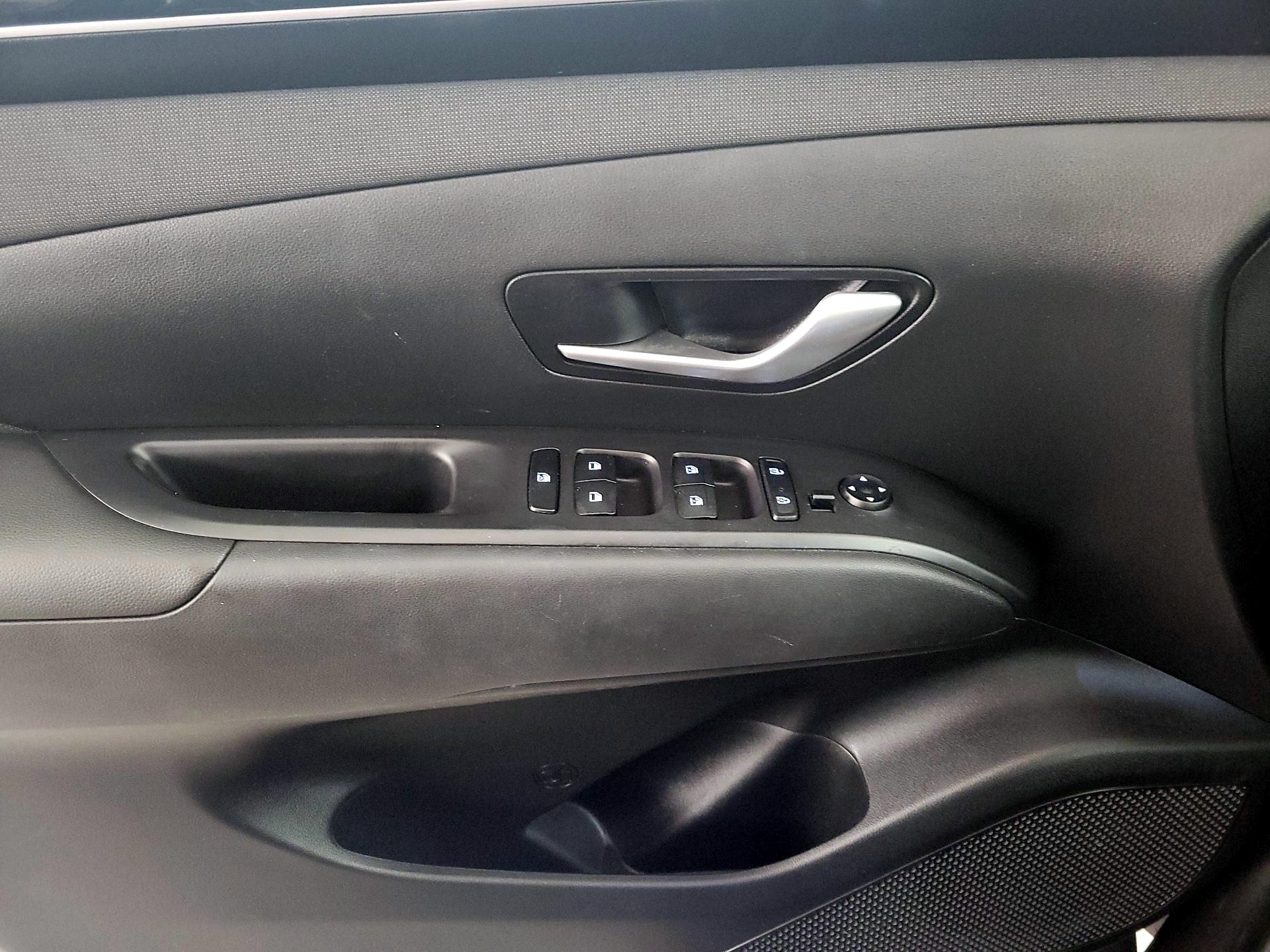 Thumbnail: 2023 Hyundai Tucson - 12