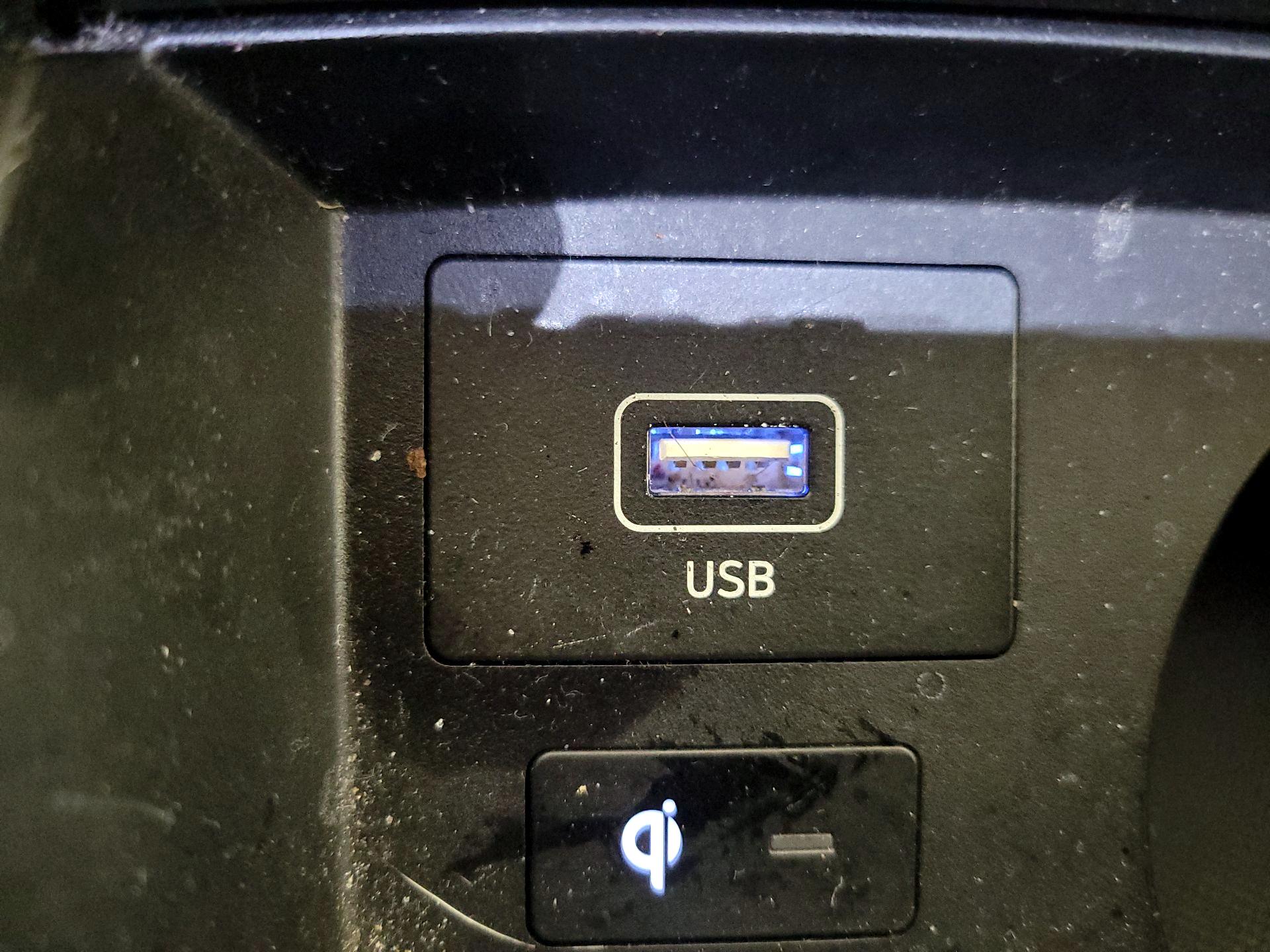 Thumbnail: 2023 Hyundai Santa Fe - 19