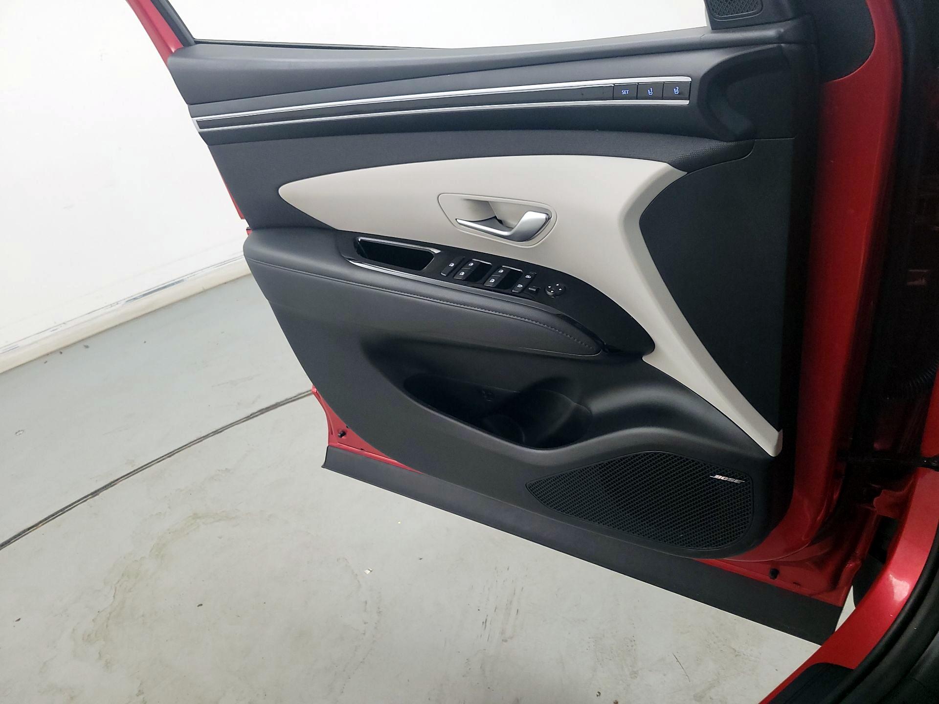 Thumbnail: 2023 Hyundai Tucson - 12