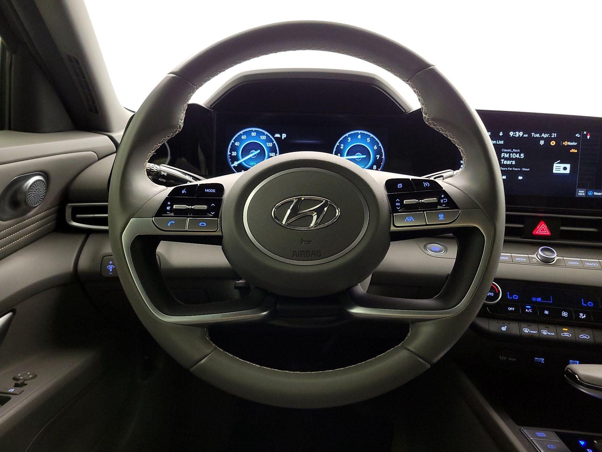 Thumbnail: 2023 Hyundai Elantra - 10