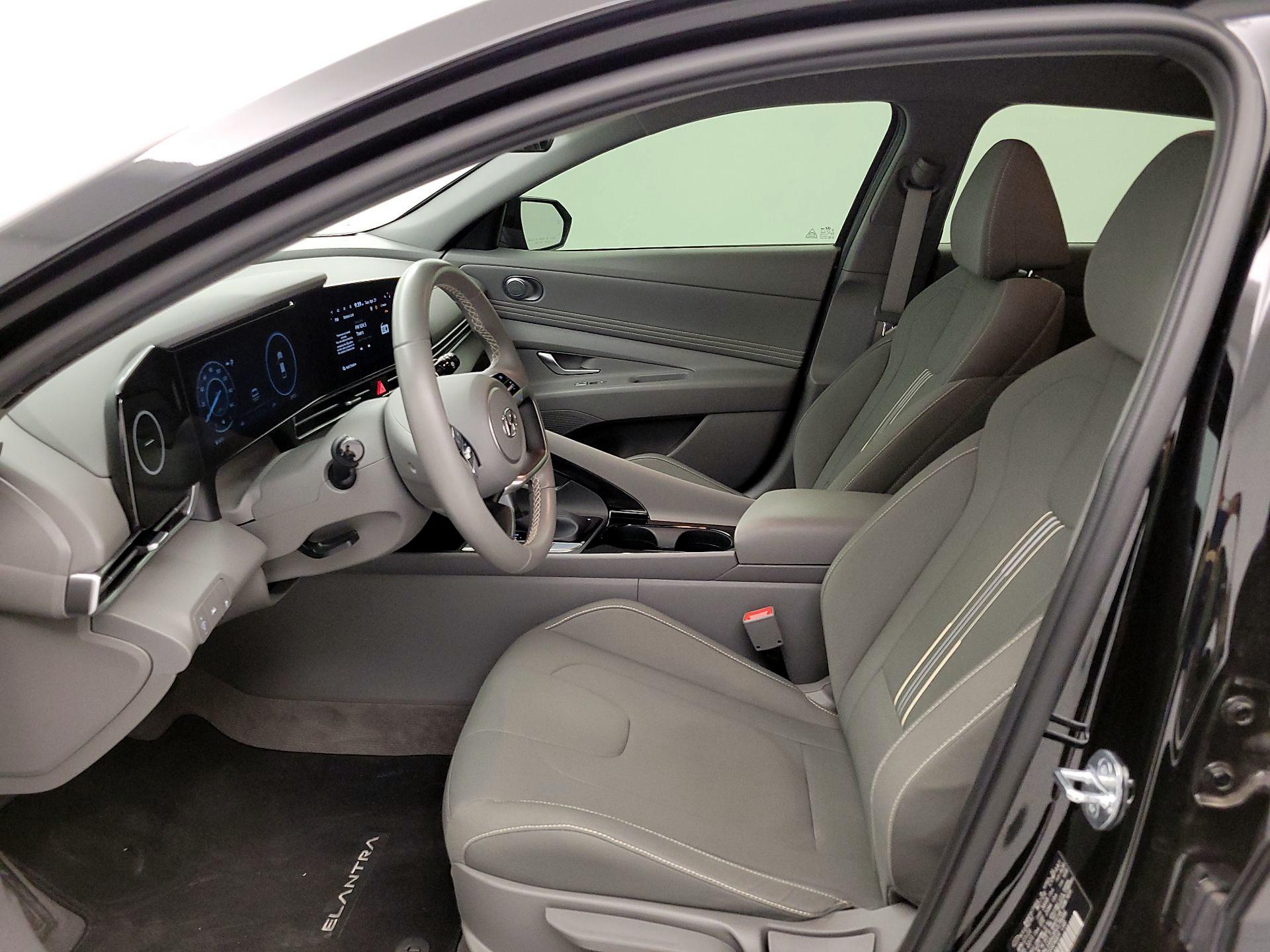 Thumbnail: 2023 Hyundai Elantra - 11