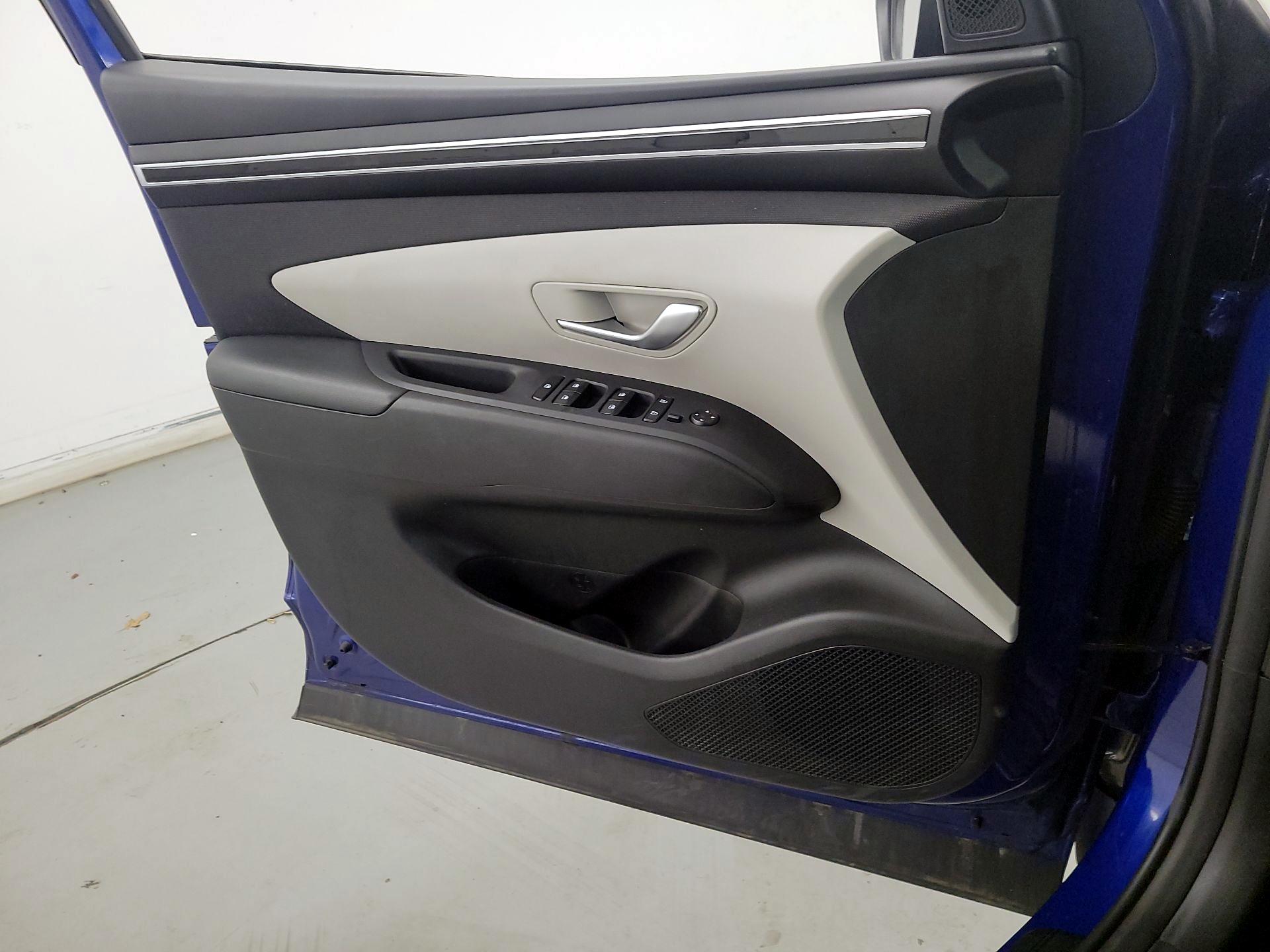 Thumbnail: 2023 Hyundai Tucson - 12