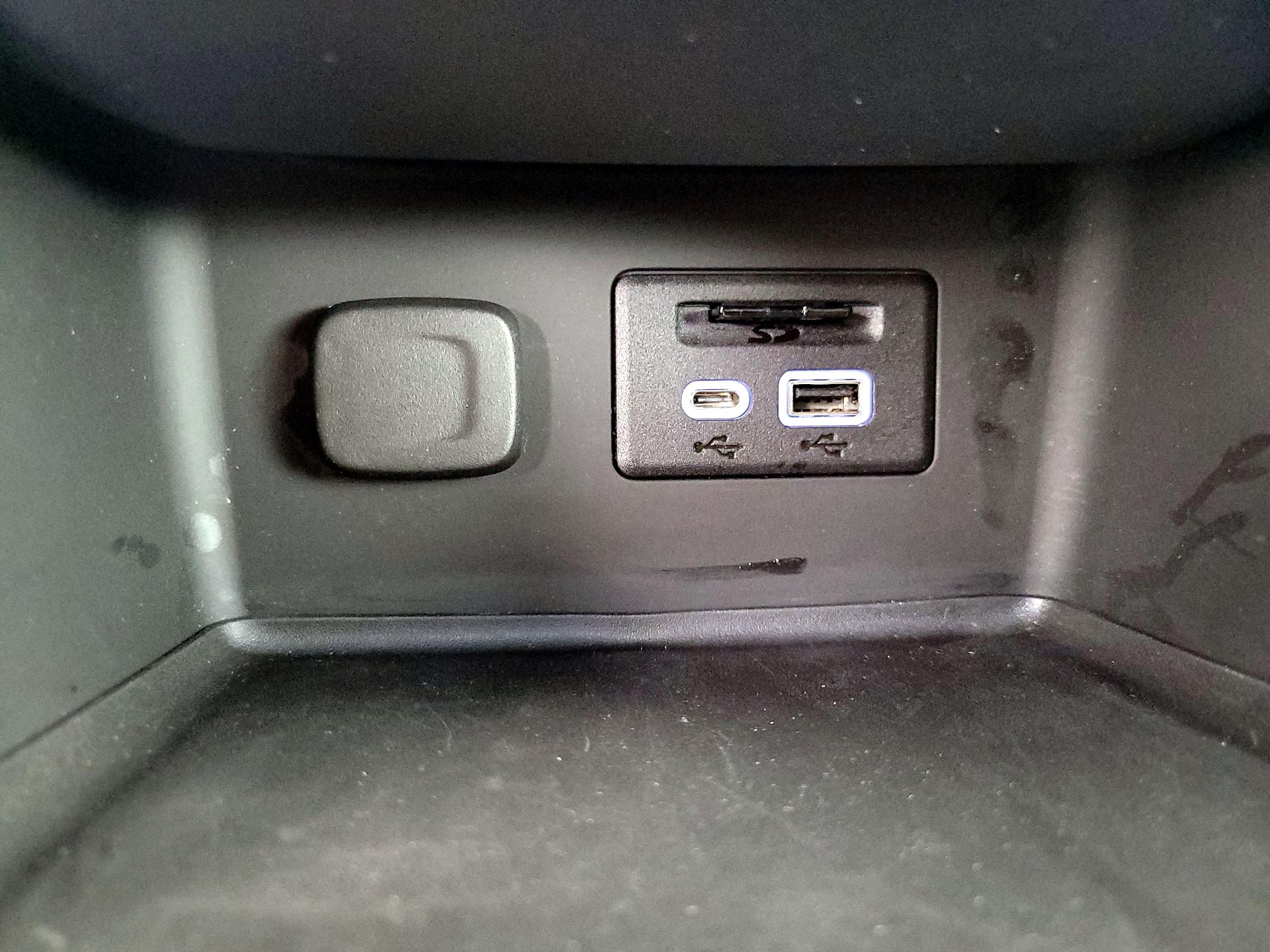 Thumbnail: 2023 GMC Acadia - 16