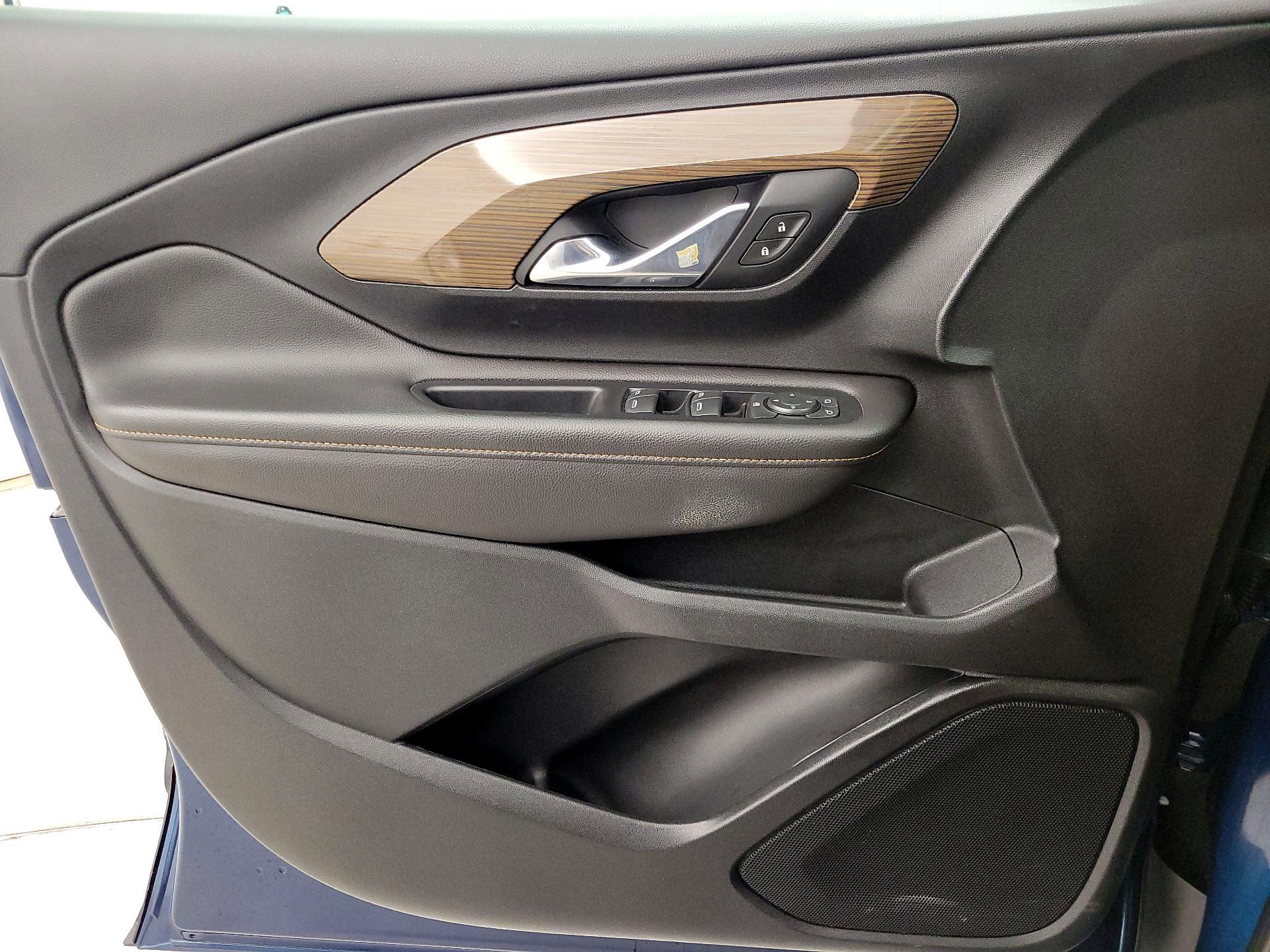 Thumbnail: 2020 GMC Terrain - 10