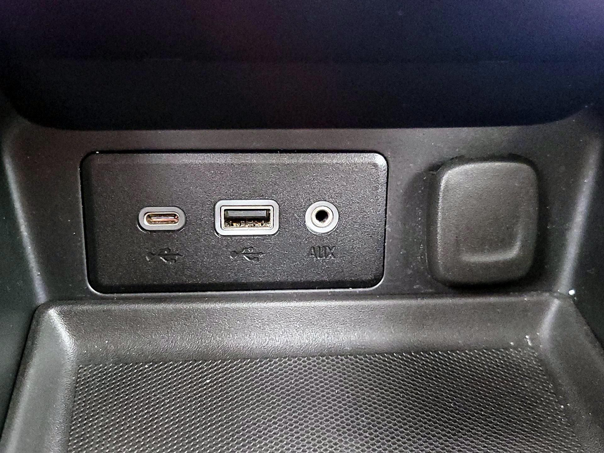 Thumbnail: 2020 GMC Terrain - 16