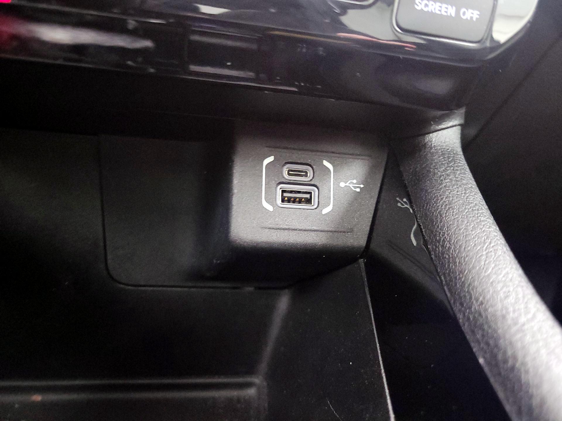 Thumbnail: 2022 Jeep Compass - 18