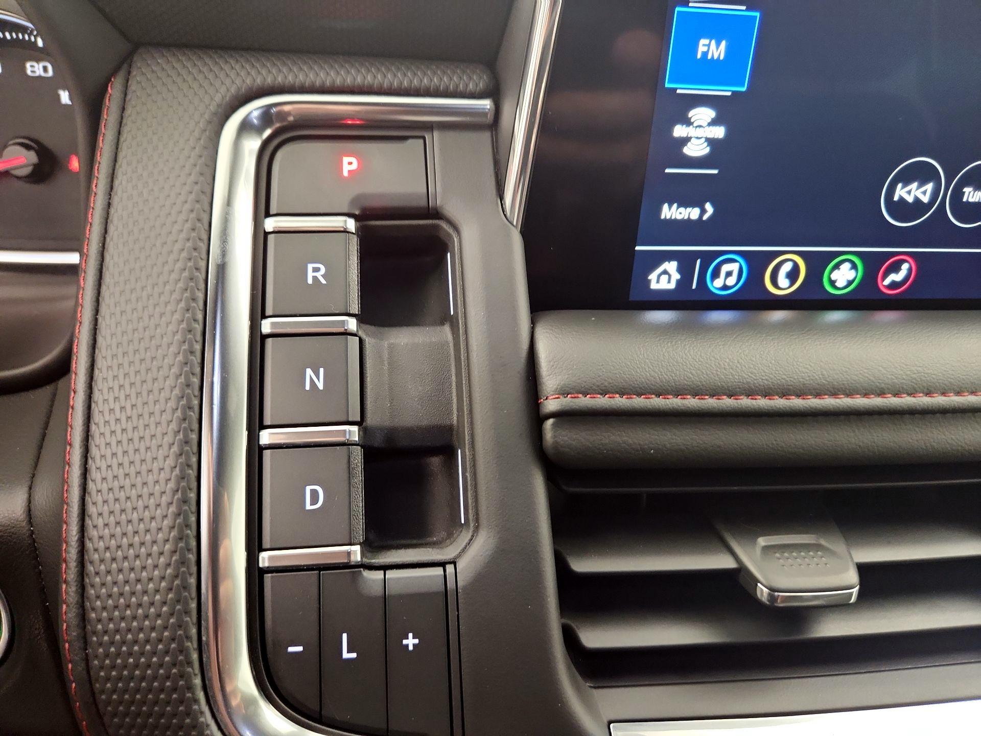 Thumbnail: 2021 Chevrolet Suburban - 17