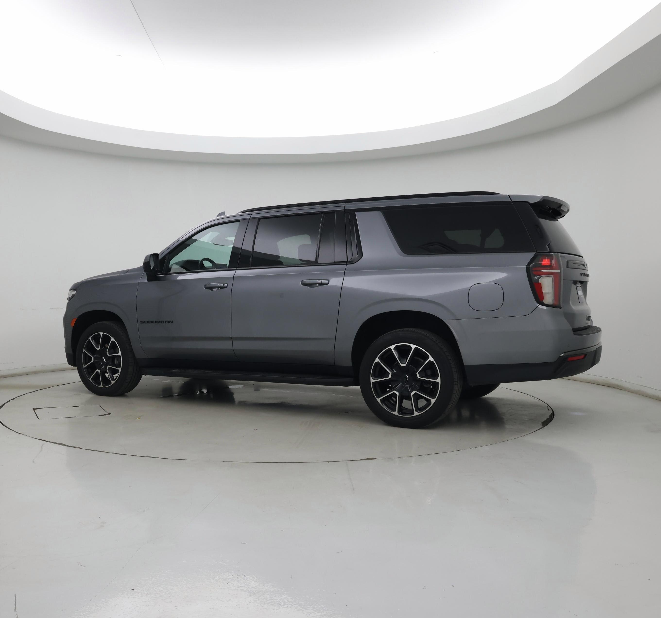 Thumbnail: 2021 Chevrolet Suburban - 3