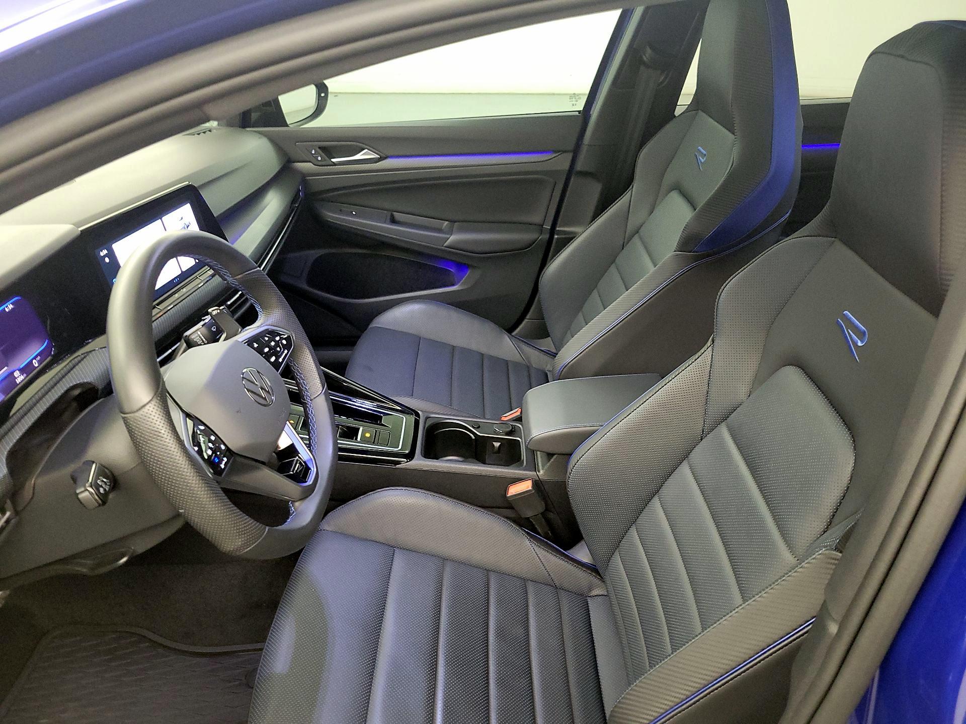 Thumbnail: 2024 Volkswagen Golf - 11